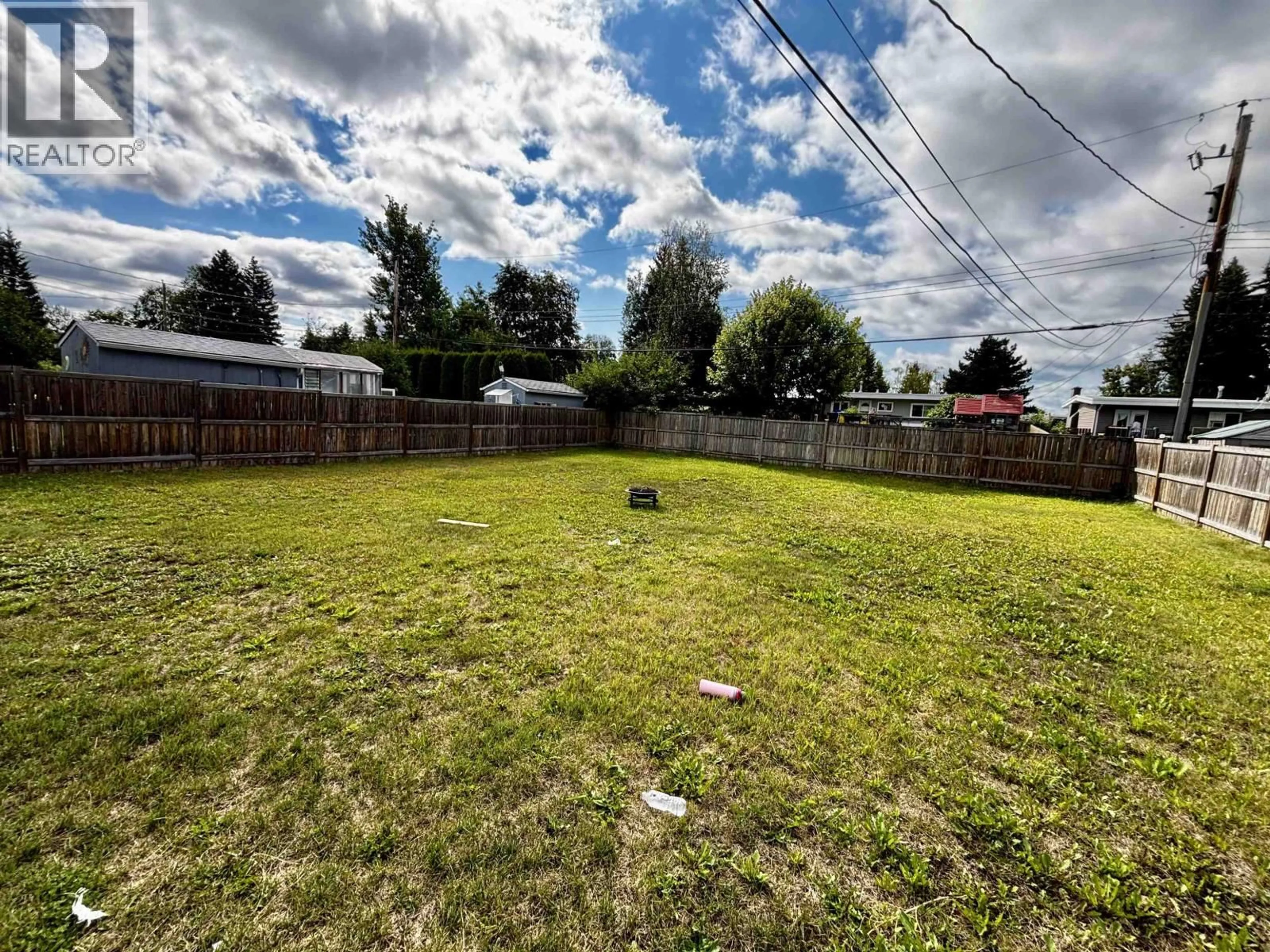 A pic from outside/outdoor area/front of a property/back of a property/a pic from drone, unknown for 2535 HAMMOND AVENUE, Prince George British Columbia V2M1A6
