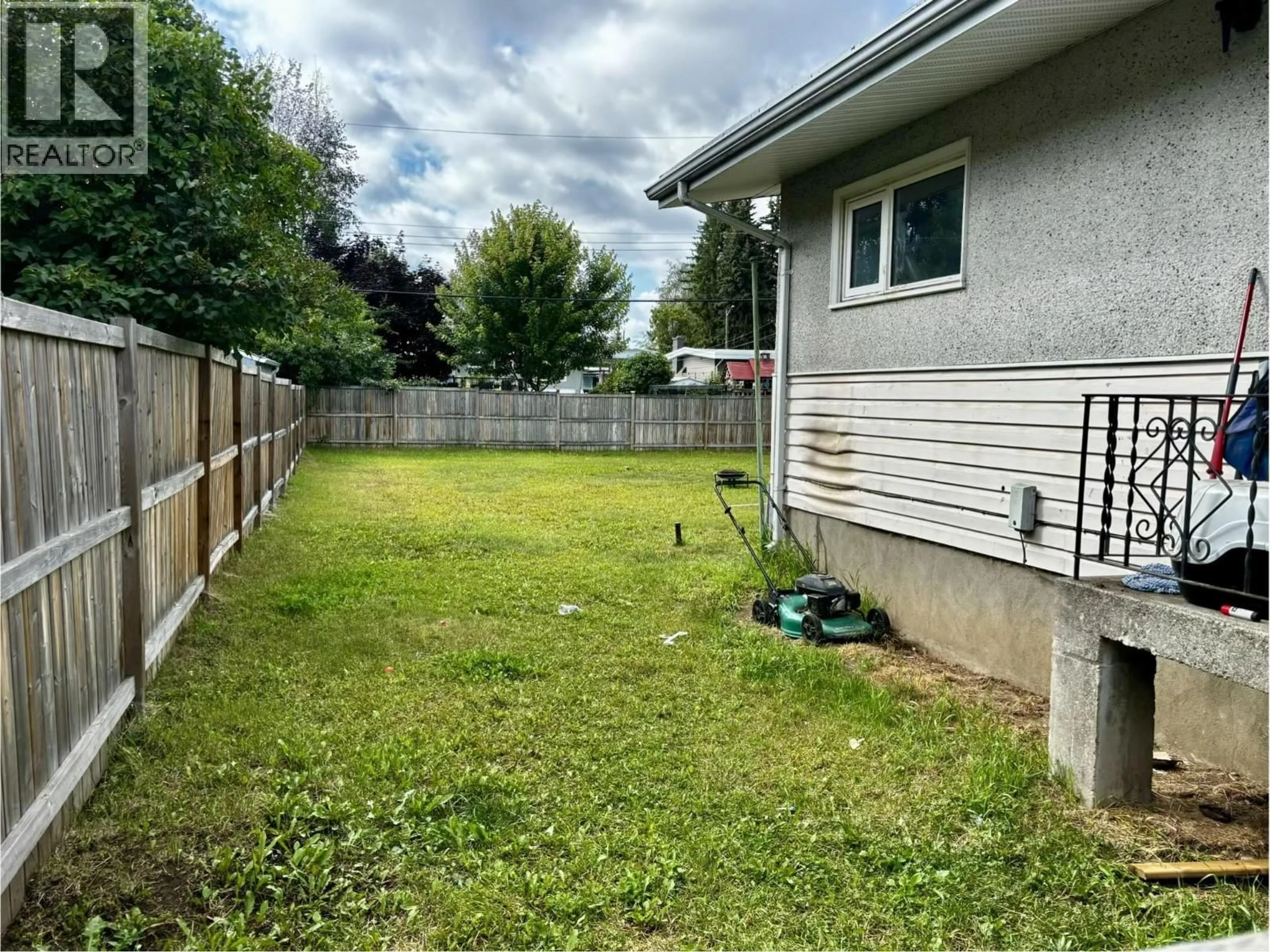 Unknown for 2535 HAMMOND AVENUE, Prince George British Columbia V2M1A6