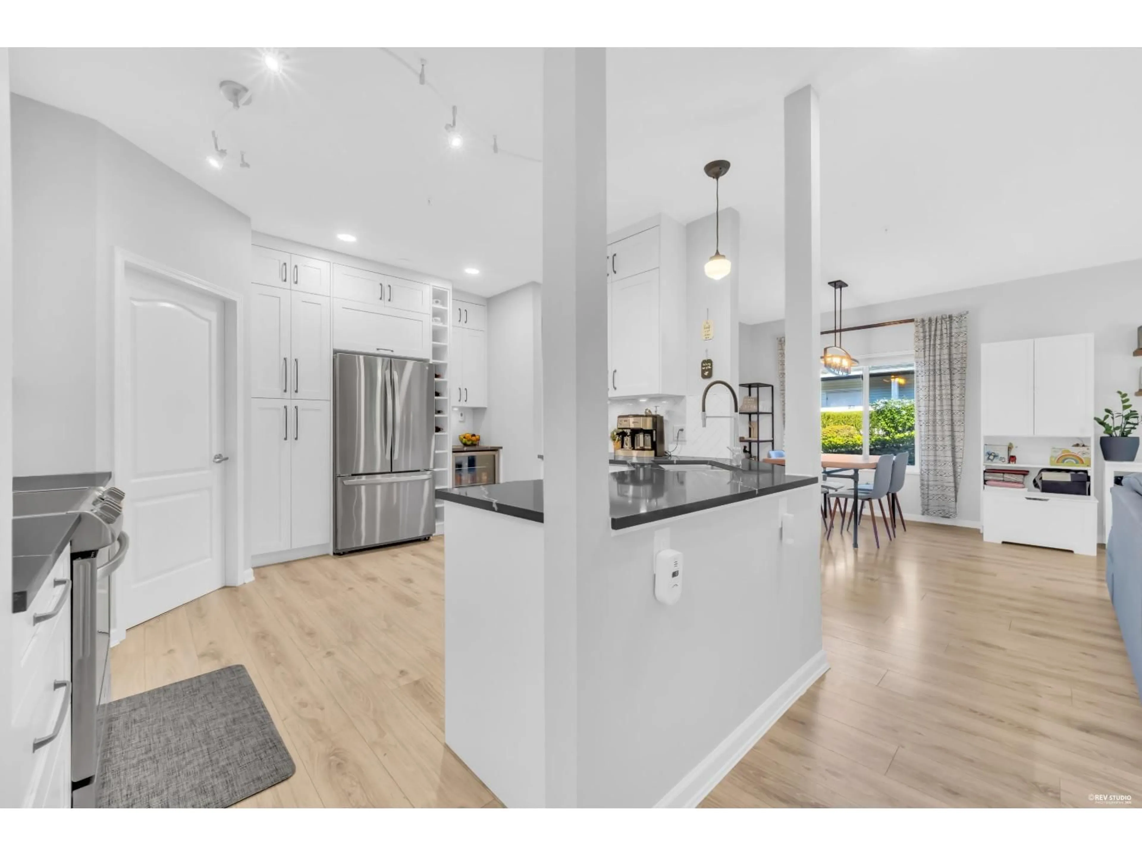 Open concept kitchen, unknown for 1 - 21579 88B AVENUE, Langley British Columbia V1M2X4