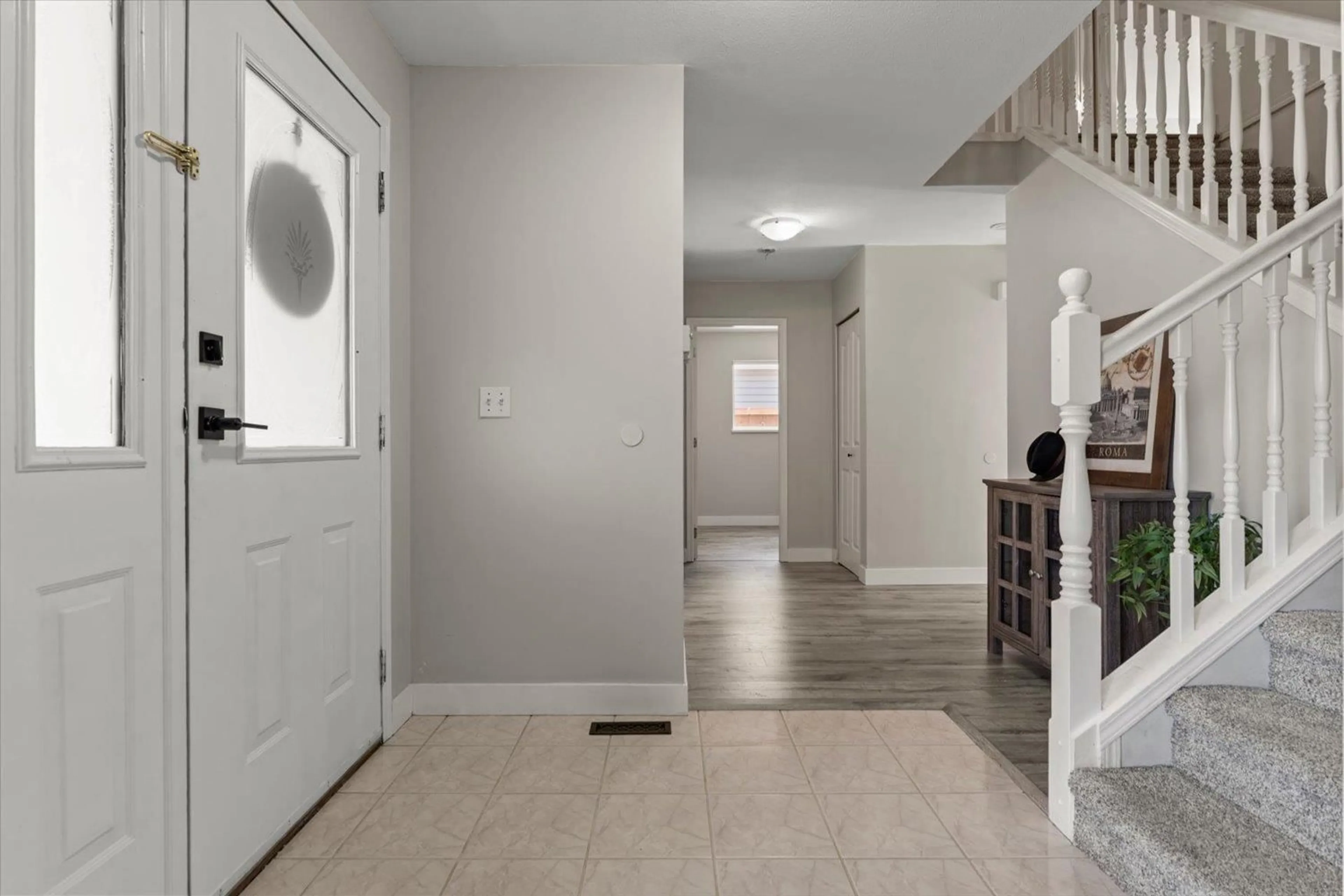 Indoor entryway for 6033 GLENROY DRIVE, Chilliwack British Columbia V2R2H8