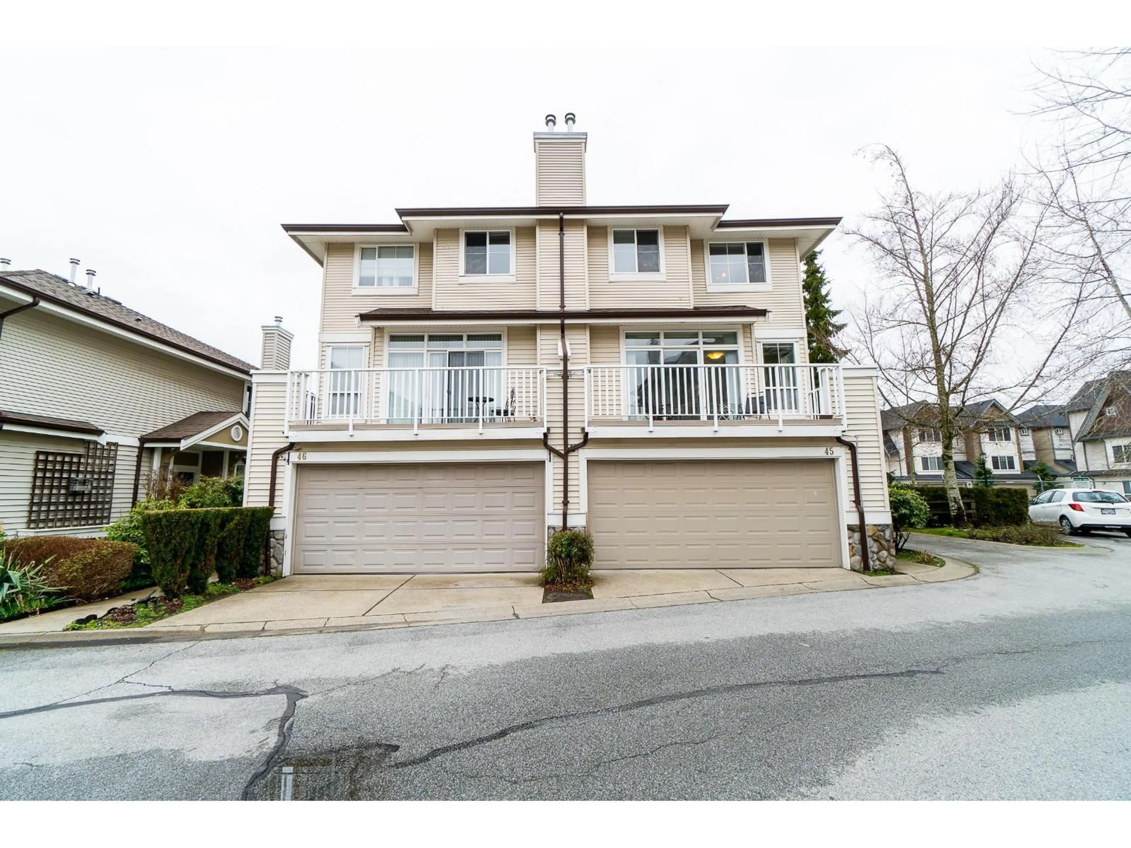 A pic from outside/outdoor area/front of a property/back of a property/a pic from drone, street for 45 - 6950 120 STREET, Surrey British Columbia V3W3M7