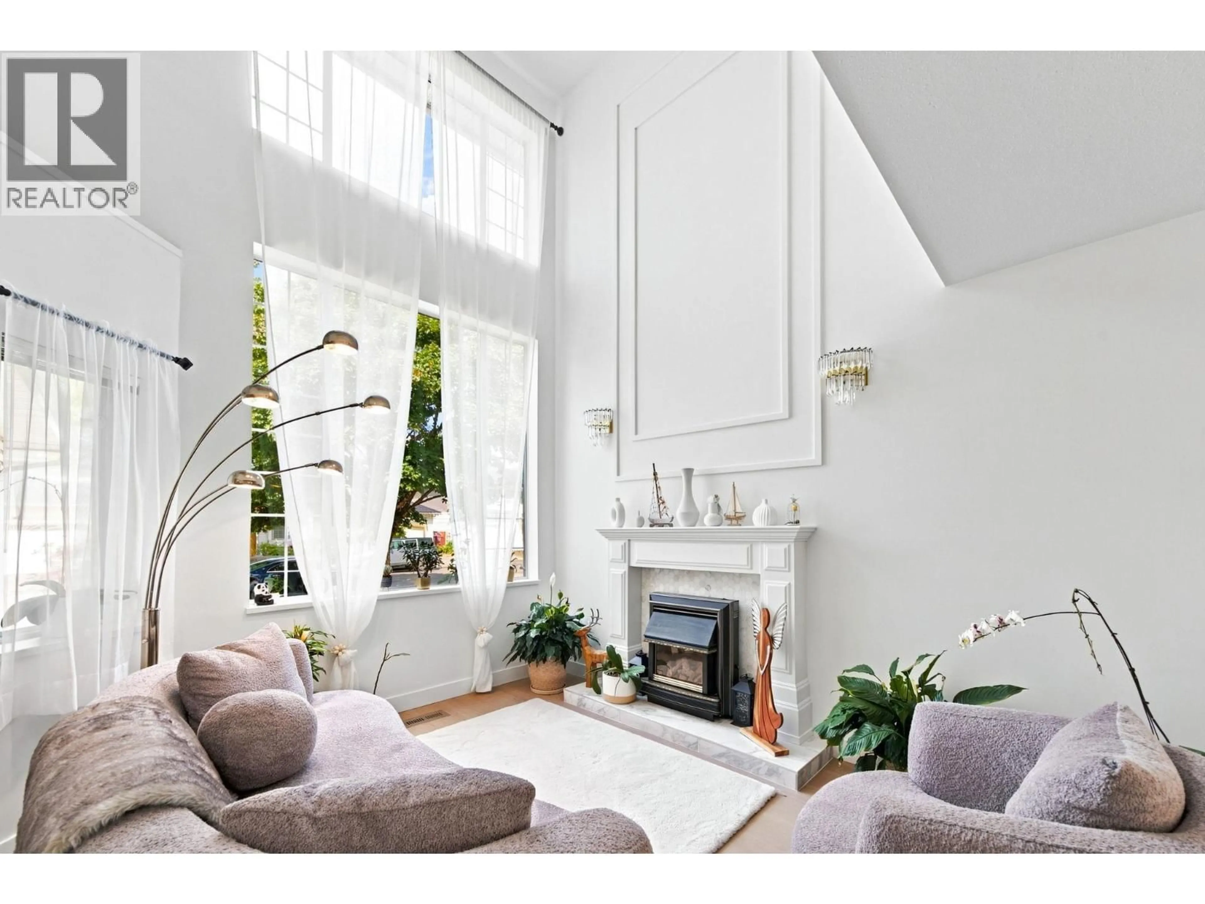 Living room with furniture, unknown for 22291 GARRATT DRIVE, Richmond British Columbia V6V2P6