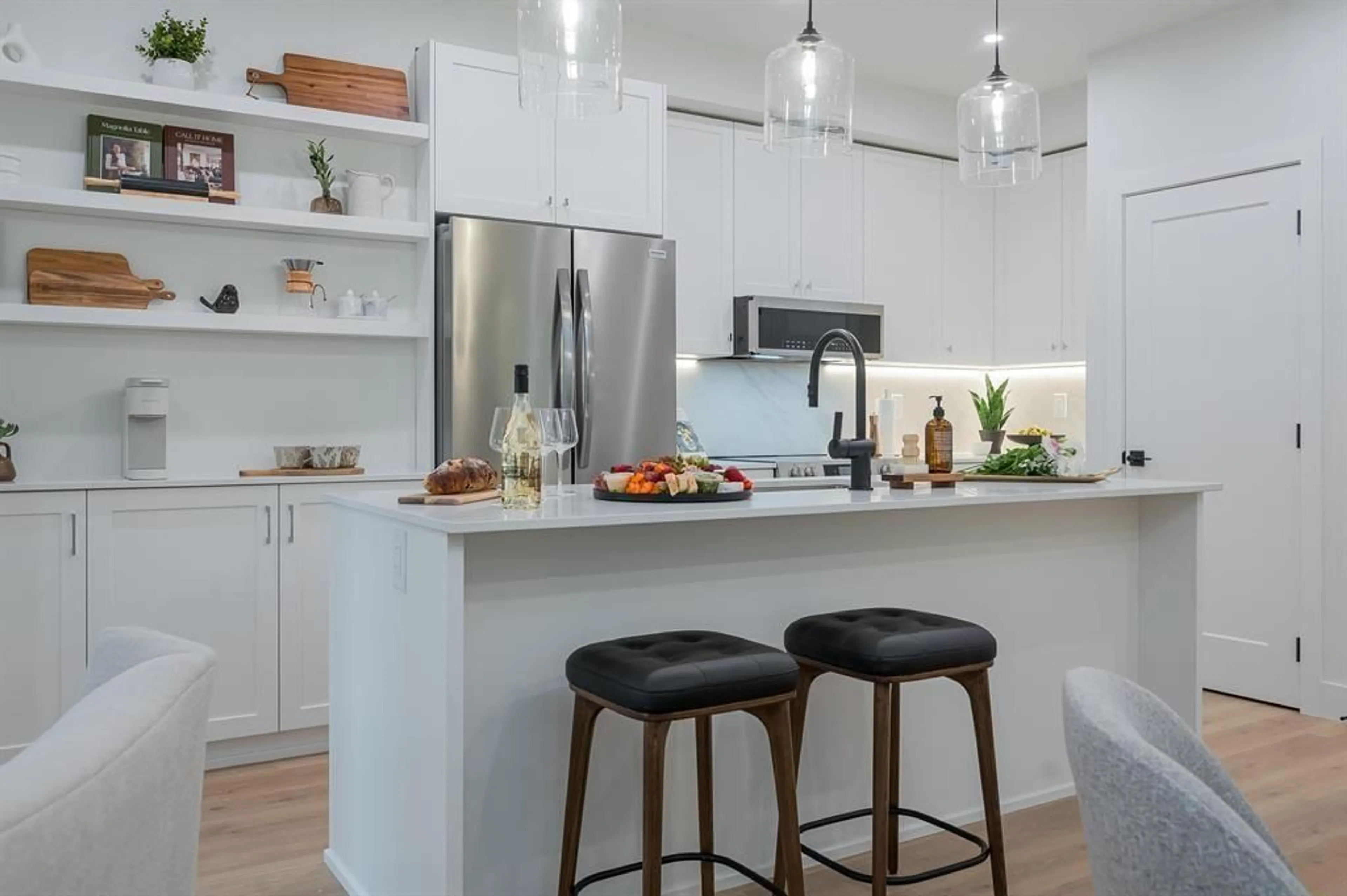Contemporary kitchen, unknown for 311 - 46187 THOMAS ROAD, Chilliwack British Columbia V2R6N9