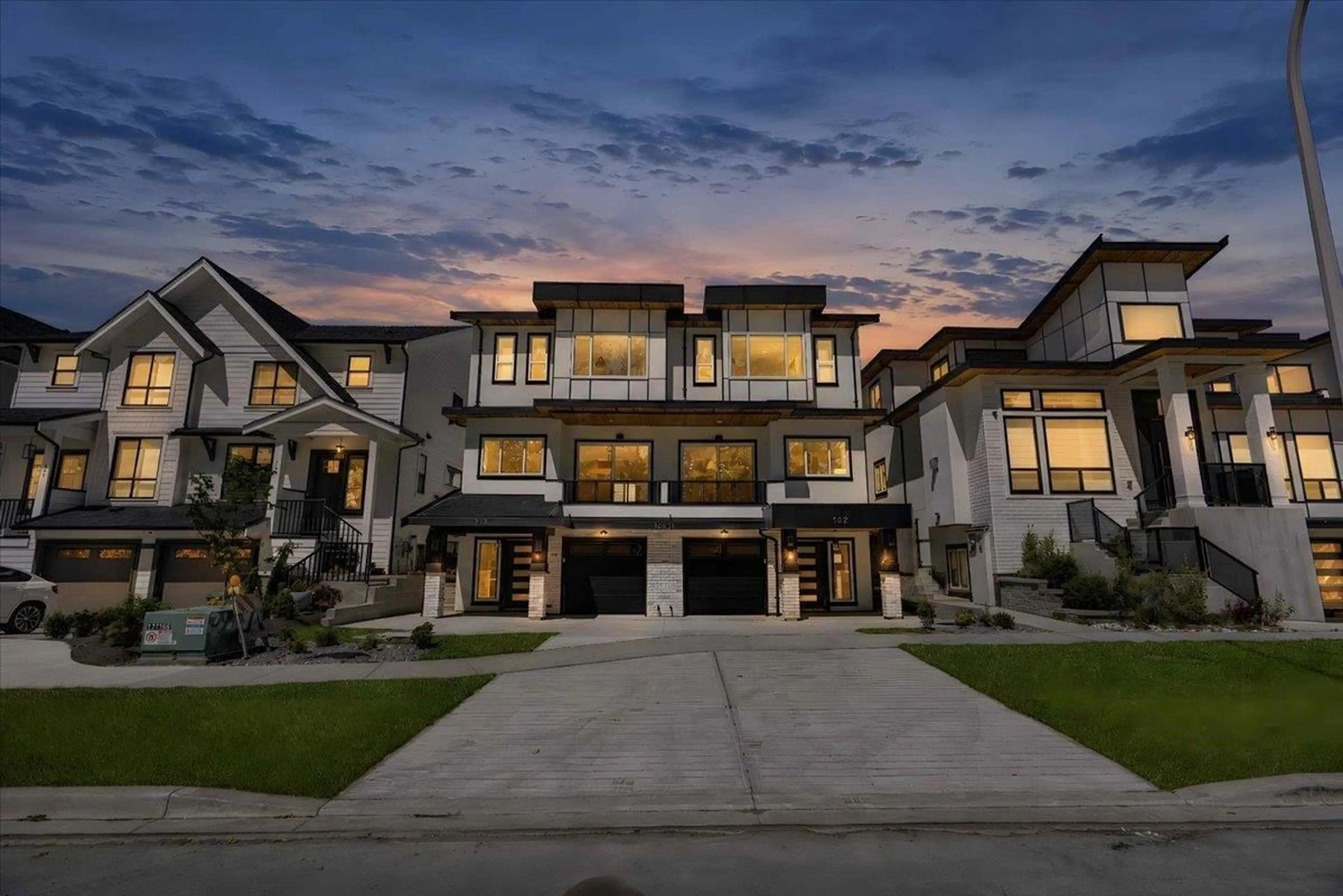 Unknown for 102 - 16631 18 AVENUE, Surrey British Columbia V3Z9X5