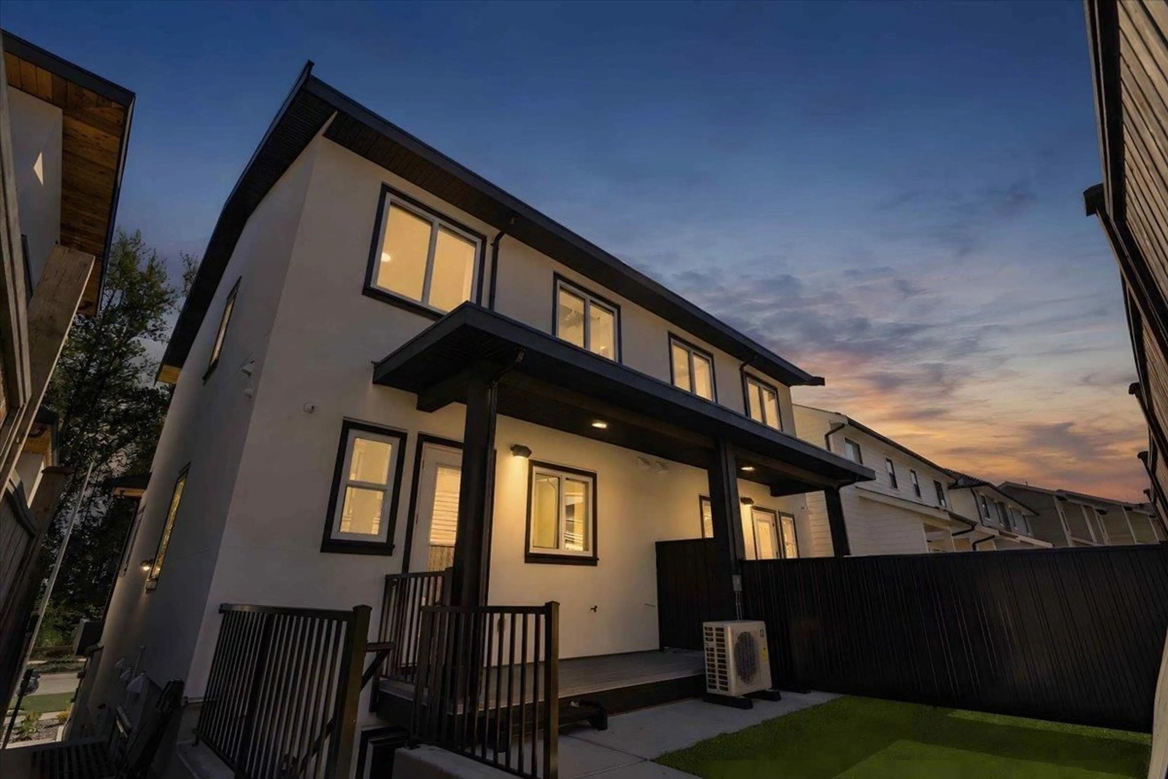Unknown for 102 - 16631 18 AVENUE, Surrey British Columbia V3Z9X5