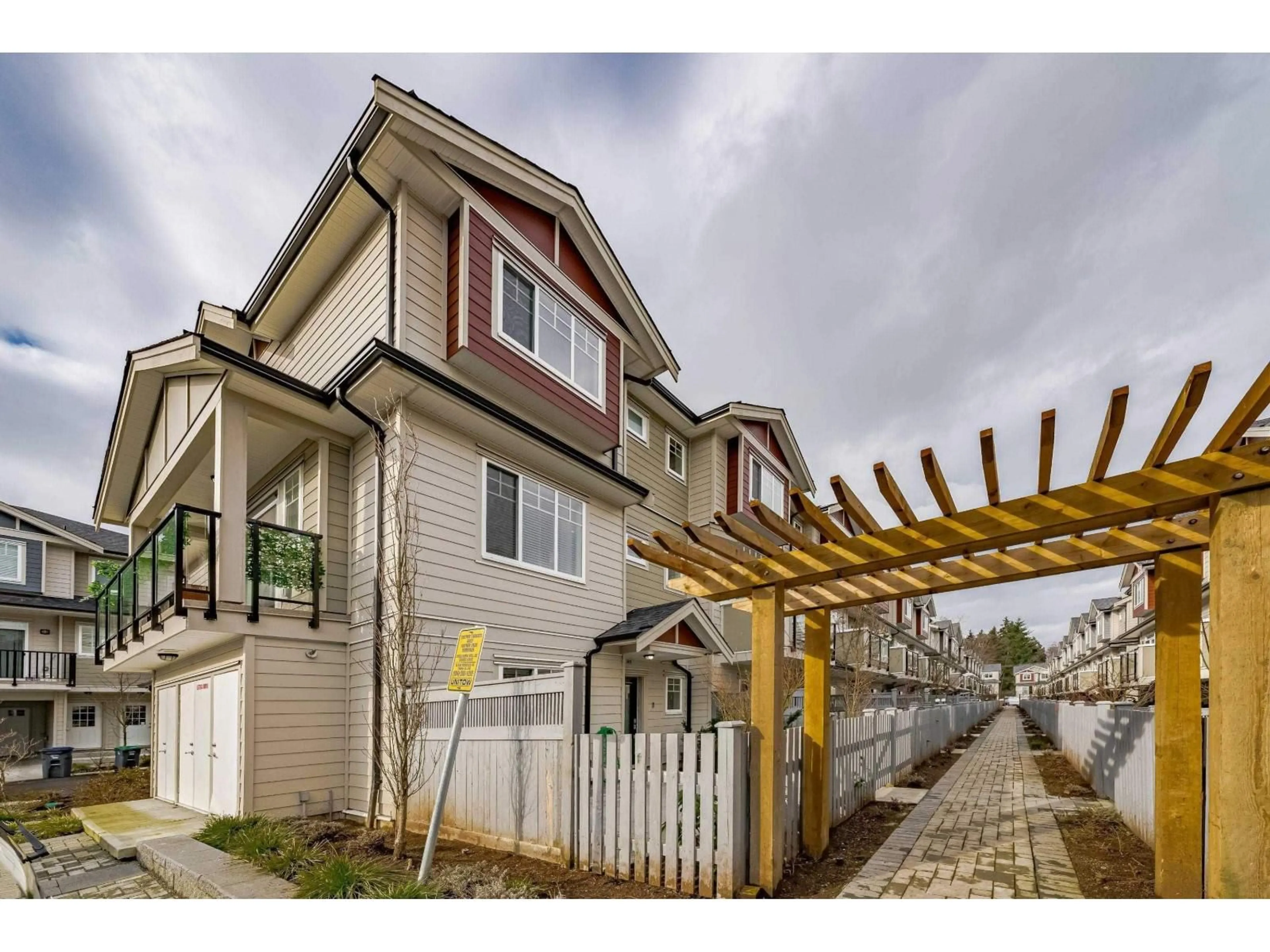 Unknown for 41 - 13898 64 AVENUE, Surrey British Columbia V3W1L6