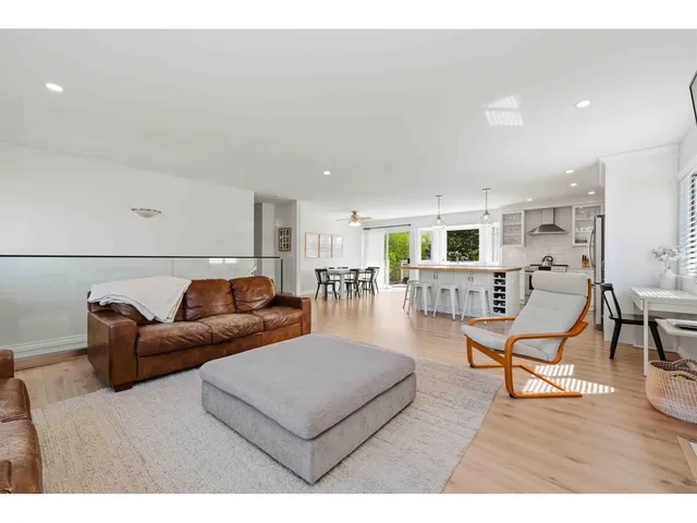 16162 8A AVENUE, Surrey 5