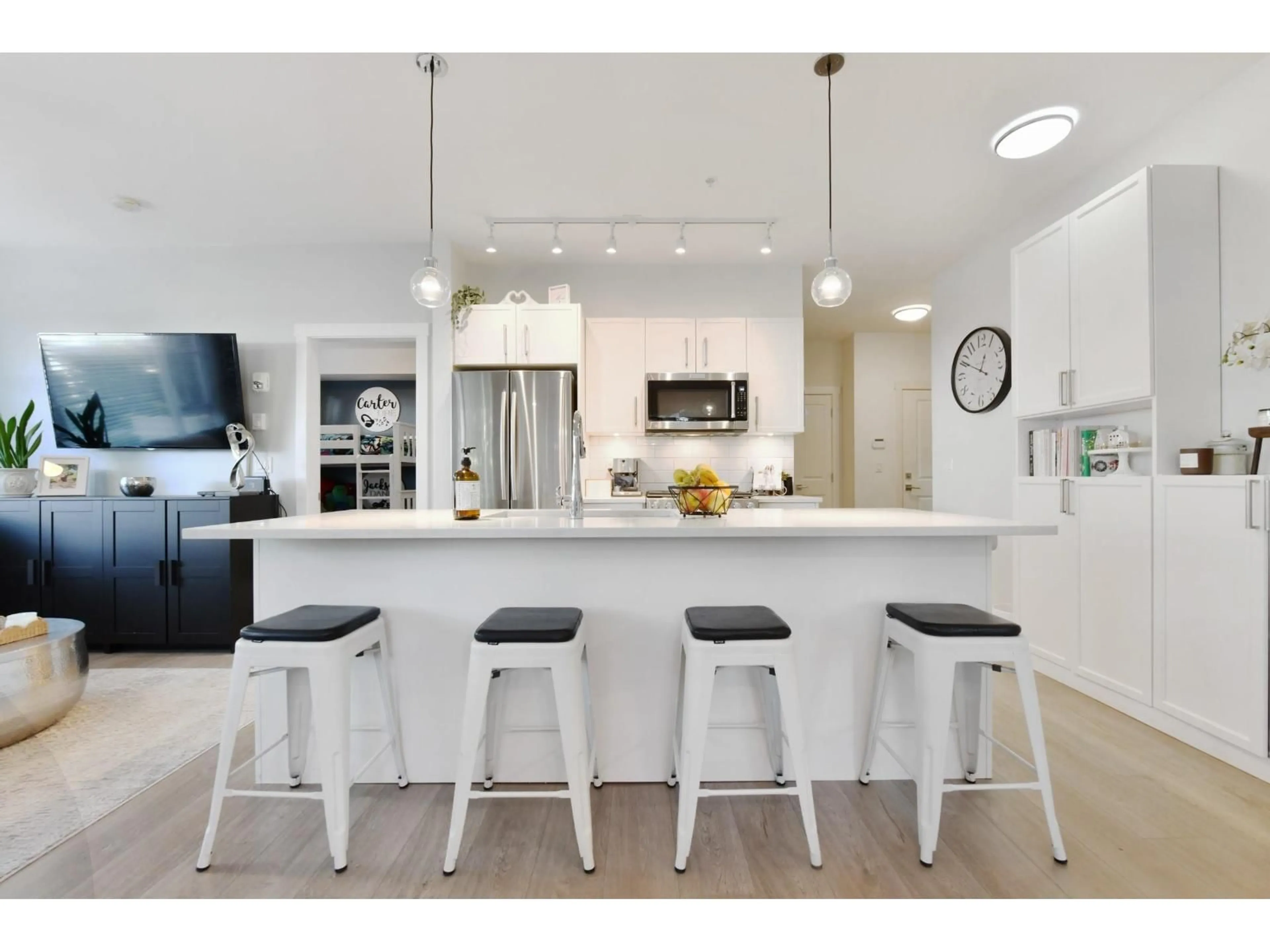 Open concept kitchen, unknown for 106 - 22136 49 AVENUE, Langley British Columbia V3A0M8