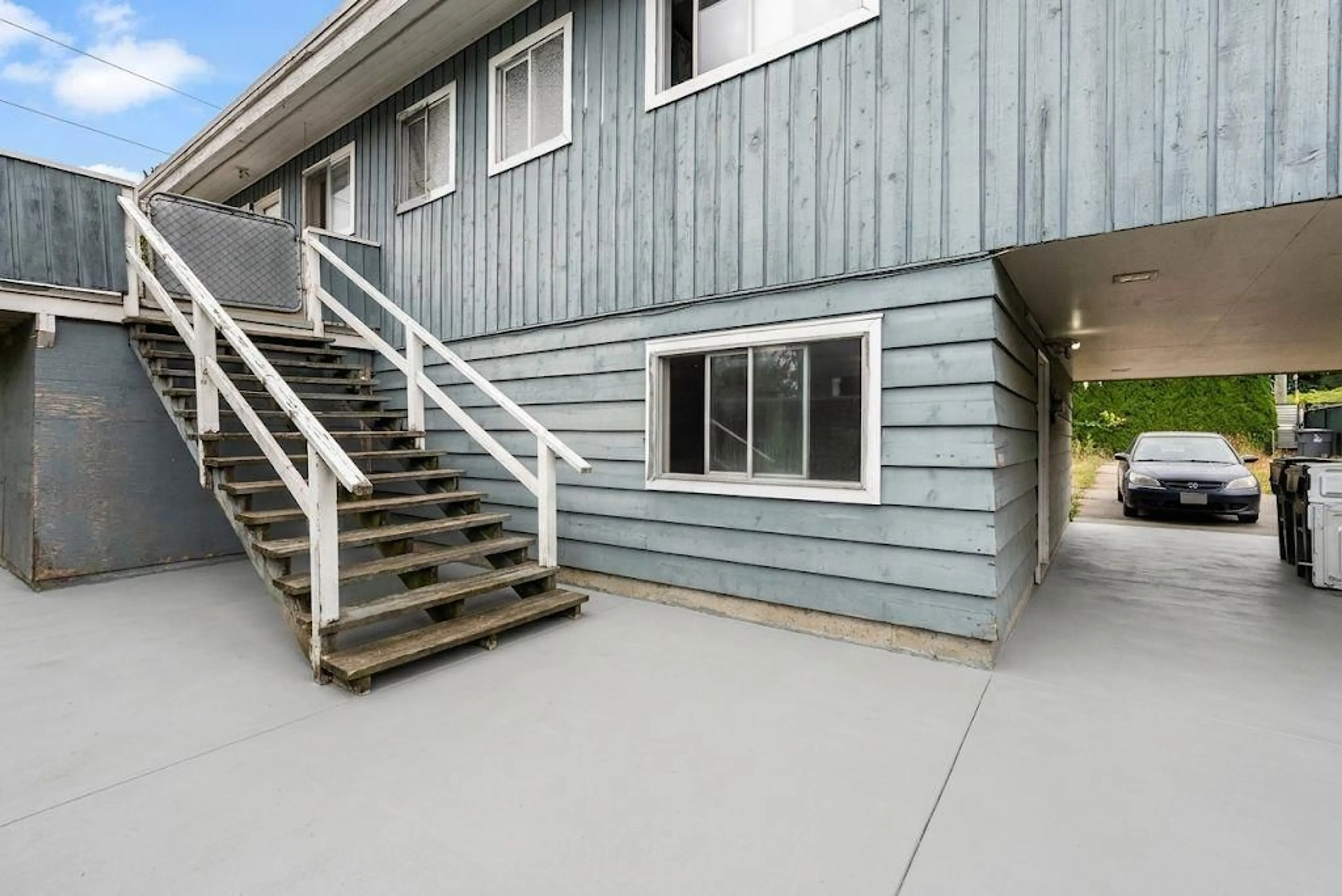 Unknown for 14042 110 AVENUE, Surrey British Columbia V3R1Z2