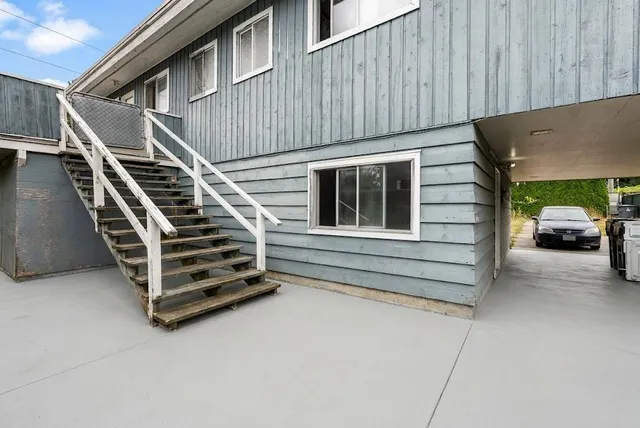 14042 110 AVENUE, Surrey 3