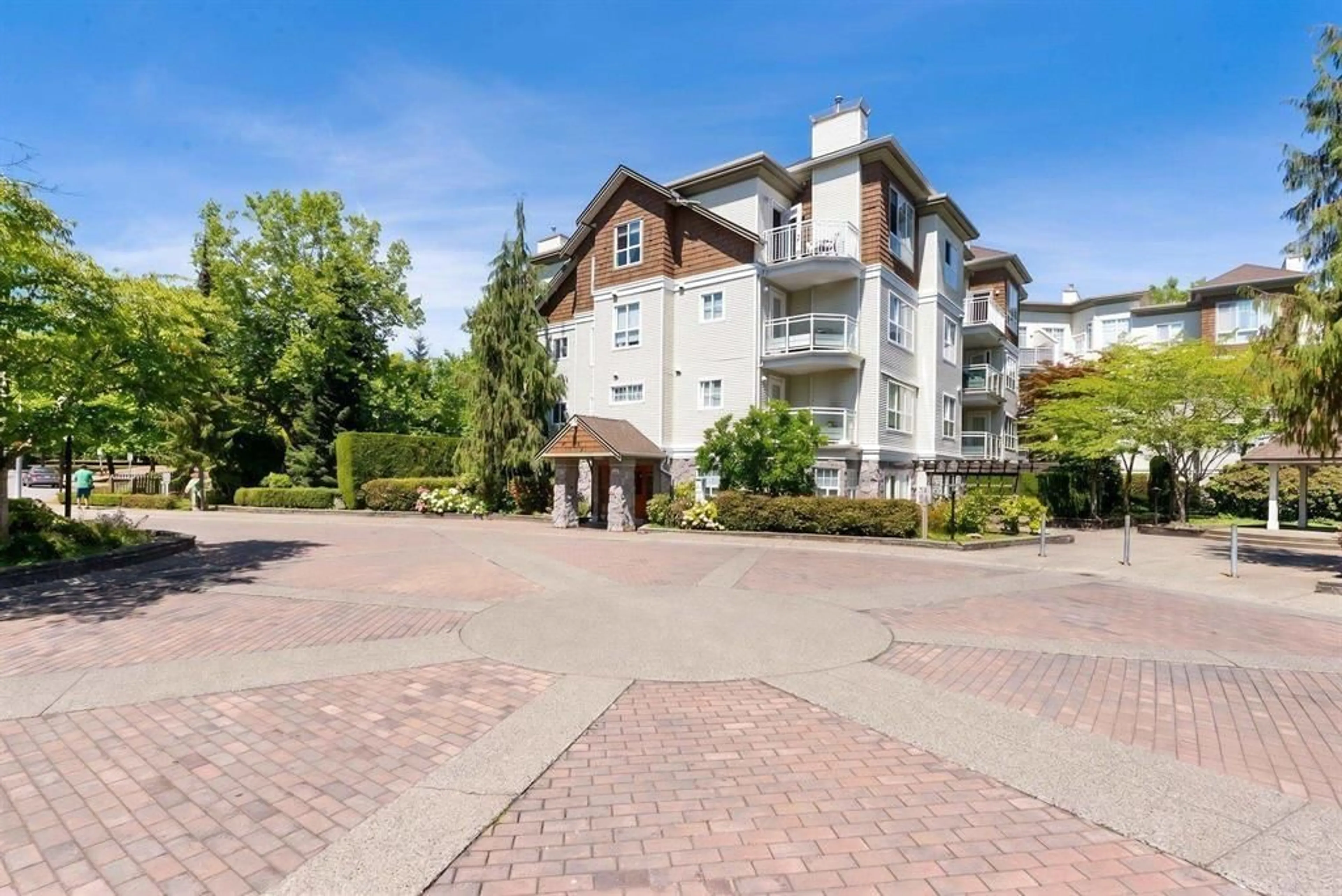 A pic from outside/outdoor area/front of a property/back of a property/a pic from drone, unknown for 305 - 10188 155 STREET, Surrey British Columbia V3R0R6