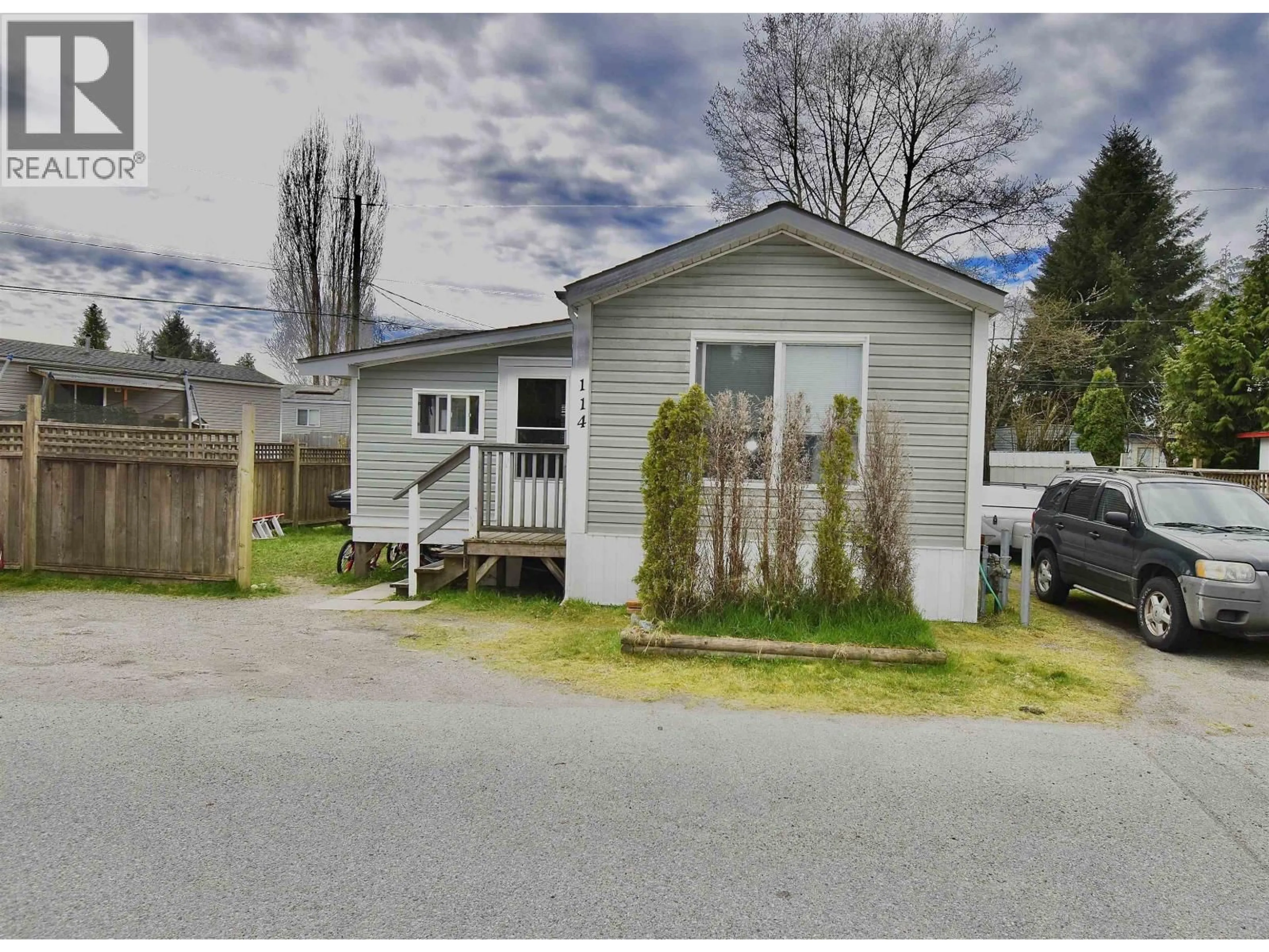Unknown for 114 - 1413 SUNSHINE COAST HIGHWAY, Gibsons British Columbia V0N1V5