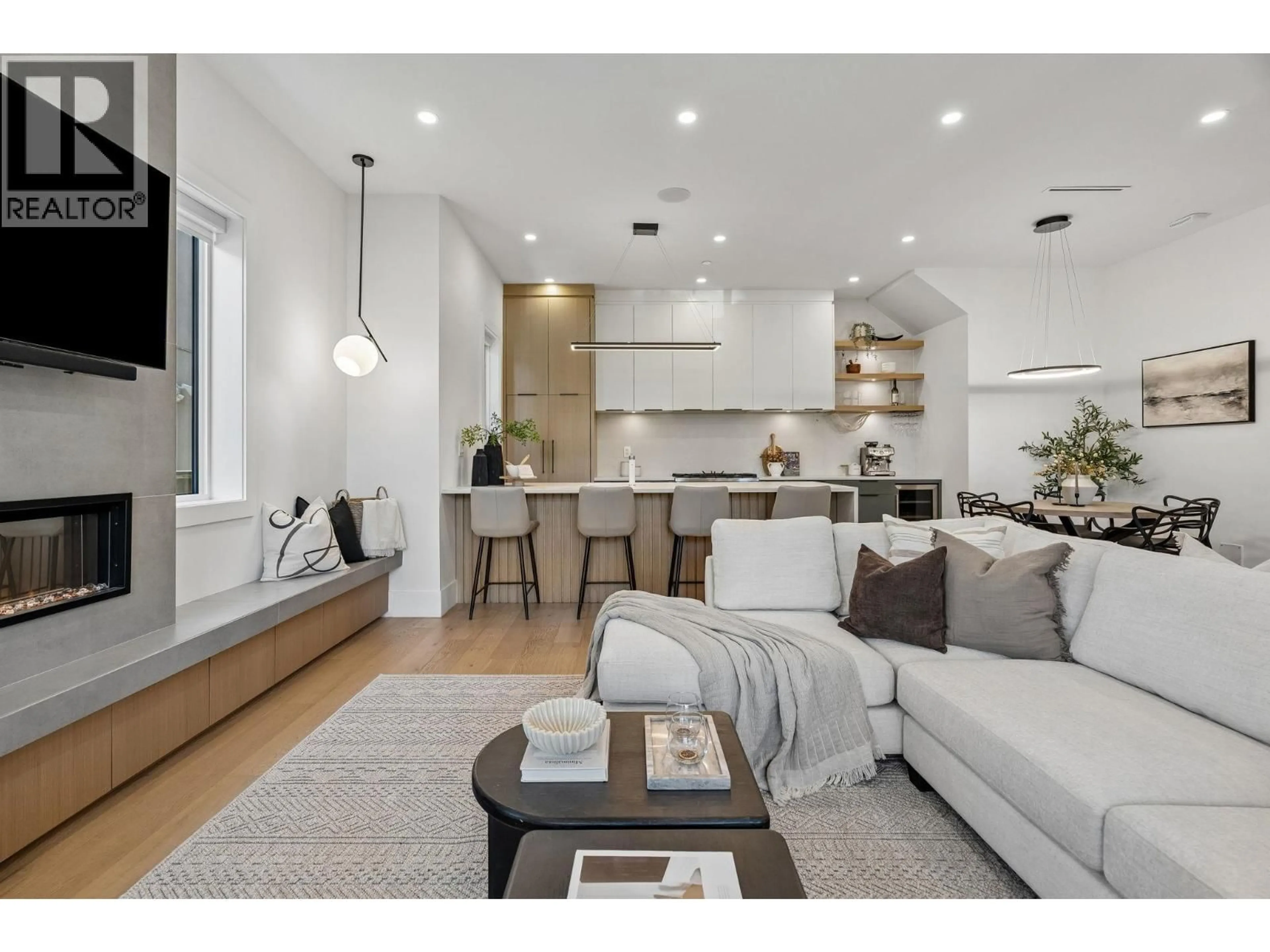 Open concept kitchen, wood/laminate floor for 1234 19TH AVENUE, Vancouver British Columbia V5V1L3