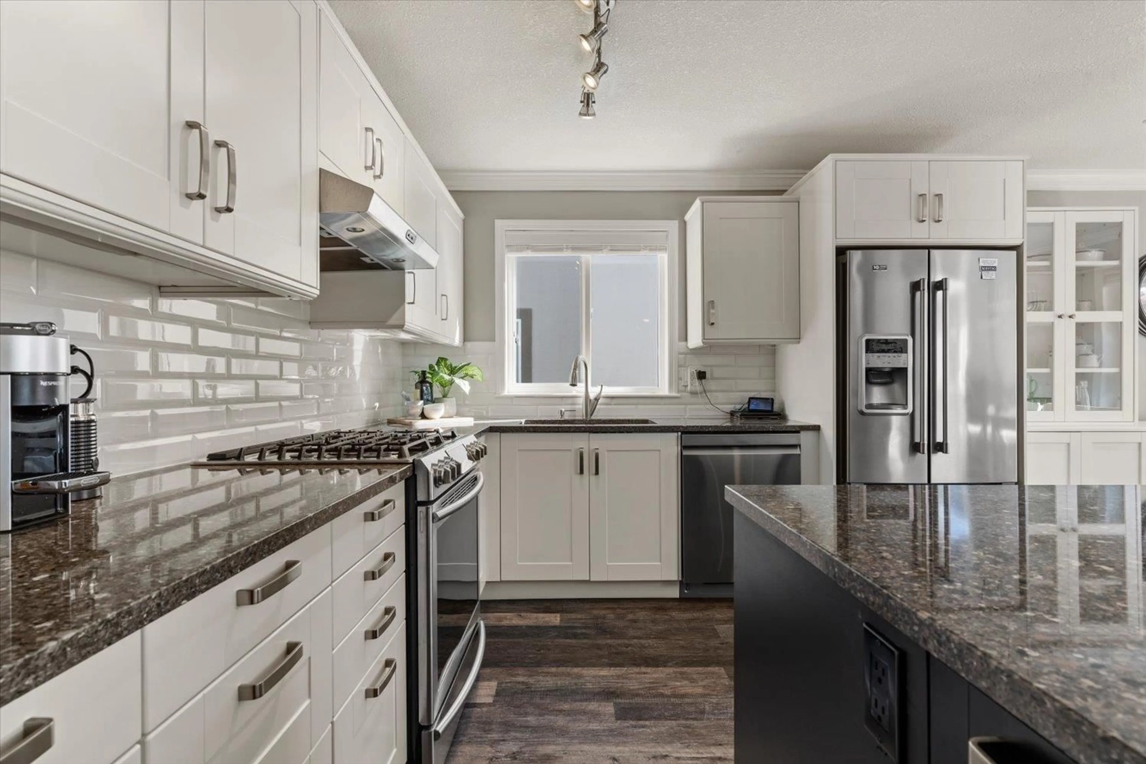 Open concept kitchen, unknown for 11 - 8590 SUNRISE DRIVE, Chilliwack British Columbia V2R3Z4