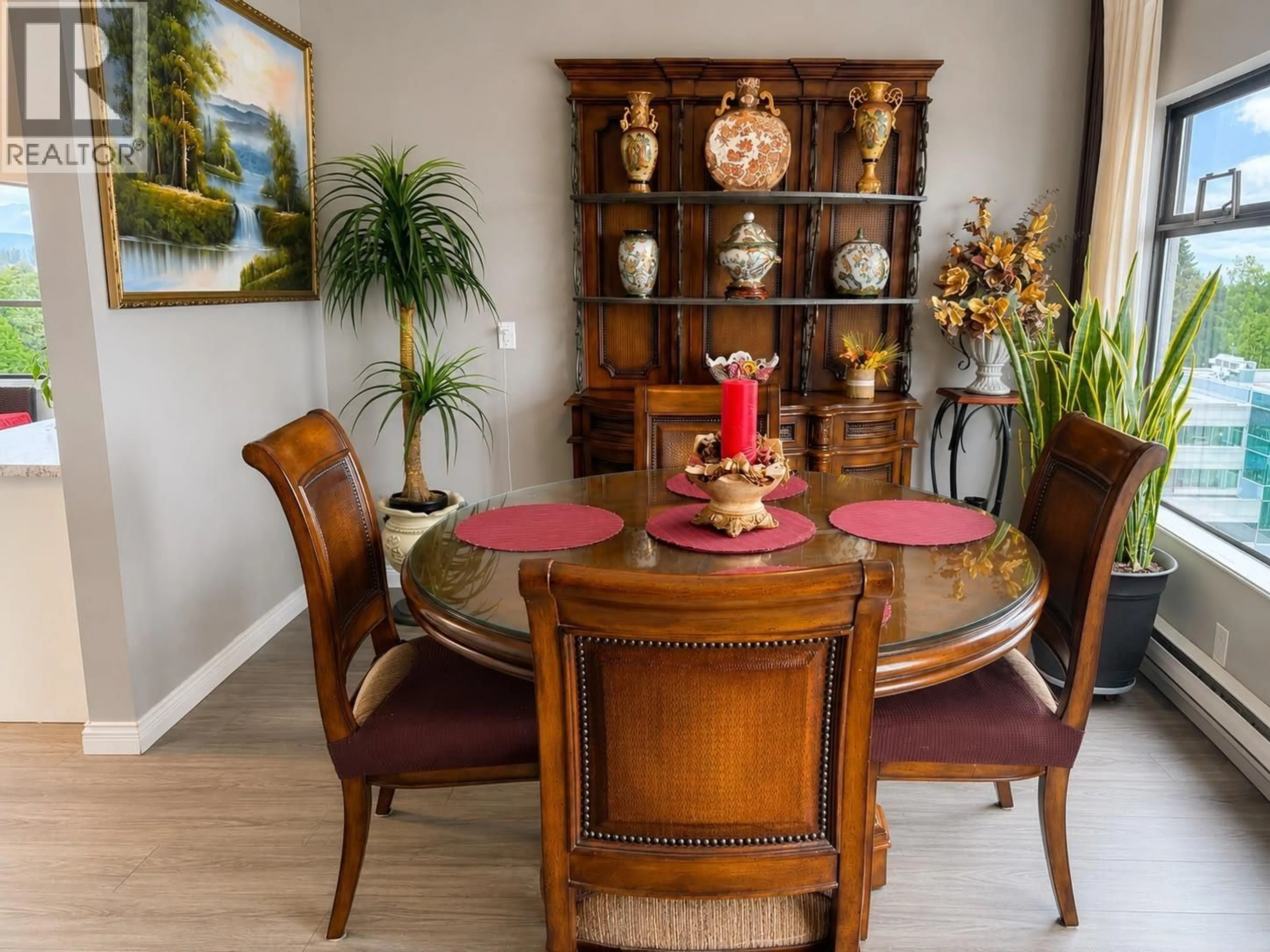 Dining room, wood/laminate floor for 1008 - 615 BELMONT STREET, New Westminster British Columbia V3M6A1