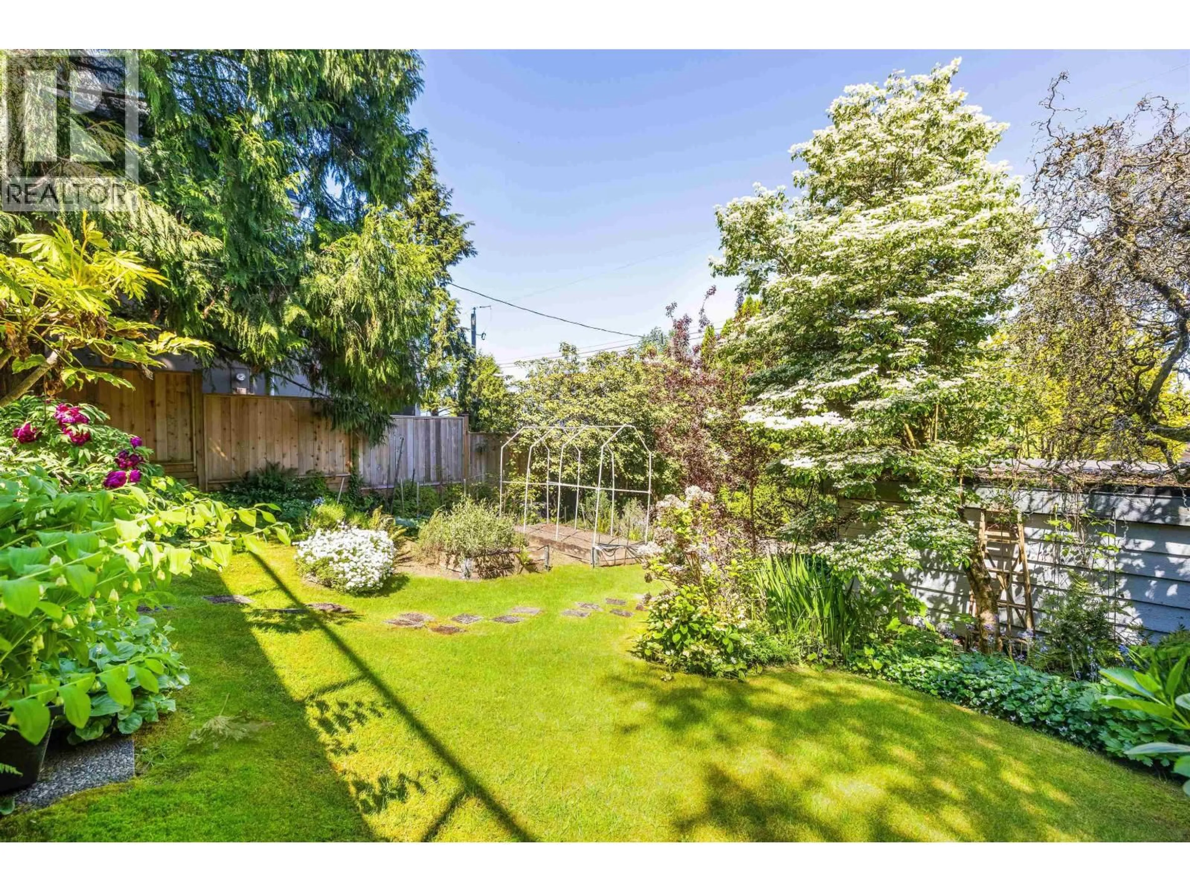 A pic from outside/outdoor area/front of a property/back of a property/a pic from drone, water/lake/river/ocean view for 4888 NARVAEZ DRIVE, Vancouver British Columbia V6L2J2