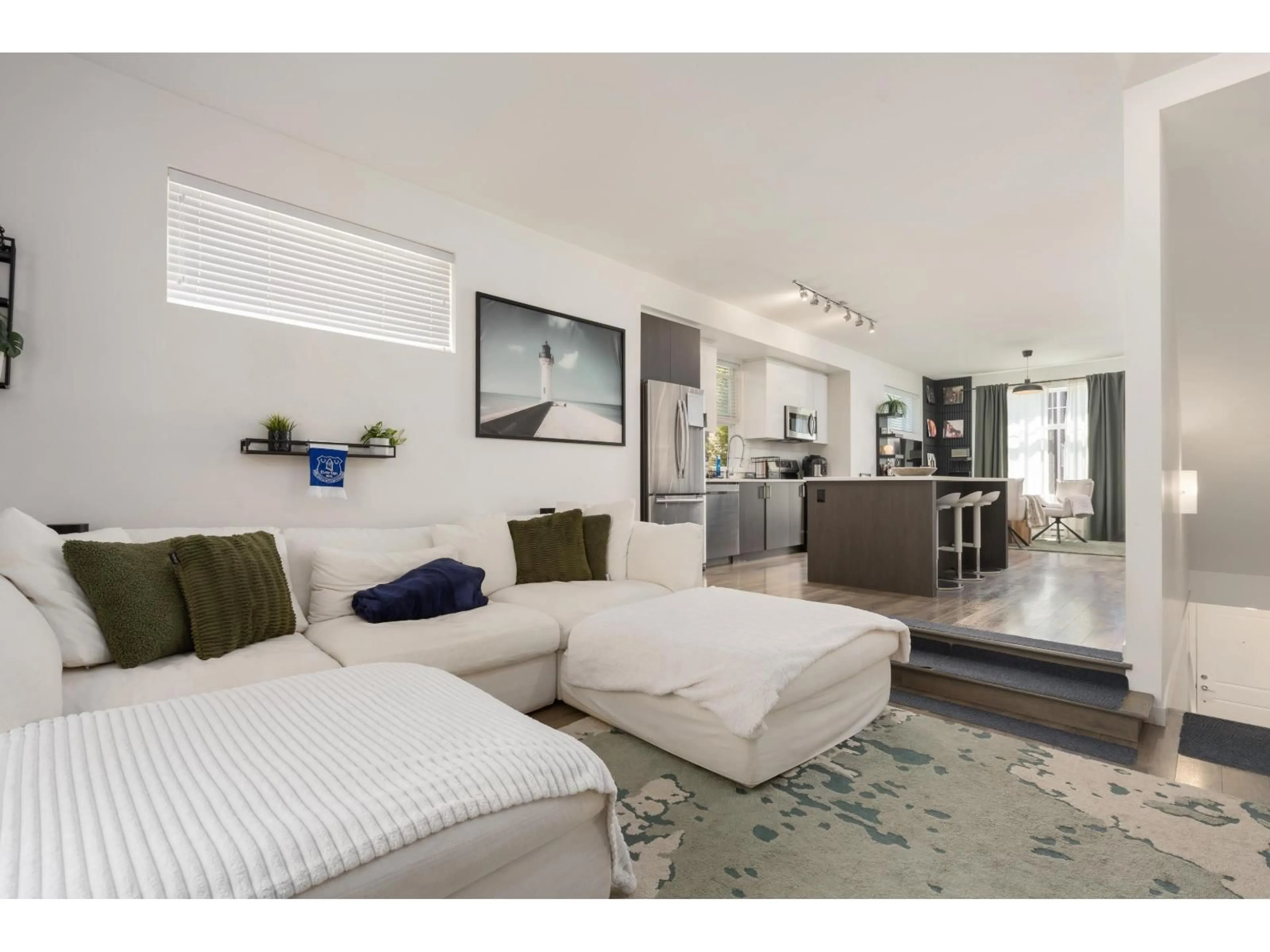 Living room with furniture, unknown for 44 - 18681 68 AVENUE, Surrey British Columbia V4N6P3