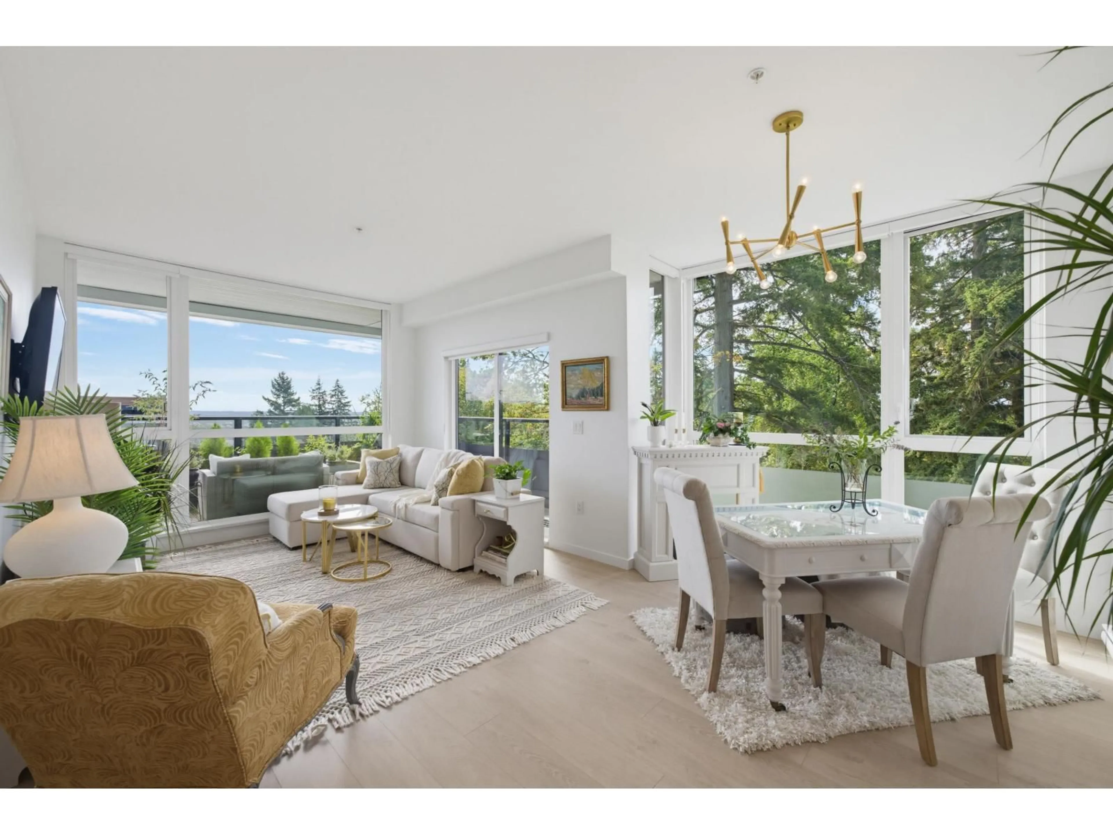 Unknown for 403 - 6585 195A STREET, Surrey British Columbia V4N6Y9