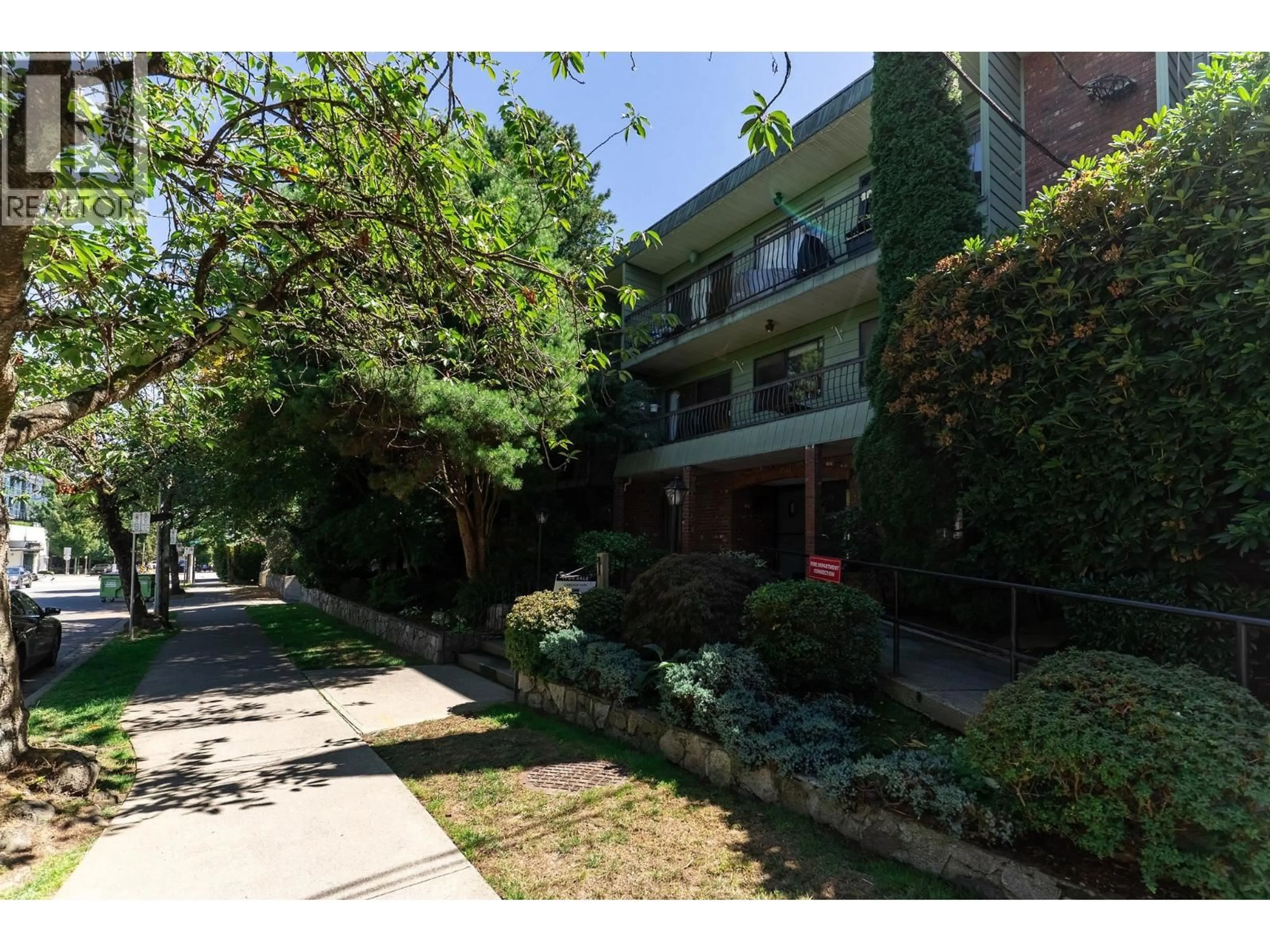 Patio, street for 342 - 1844 7TH AVENUE, Vancouver British Columbia V6J1S8