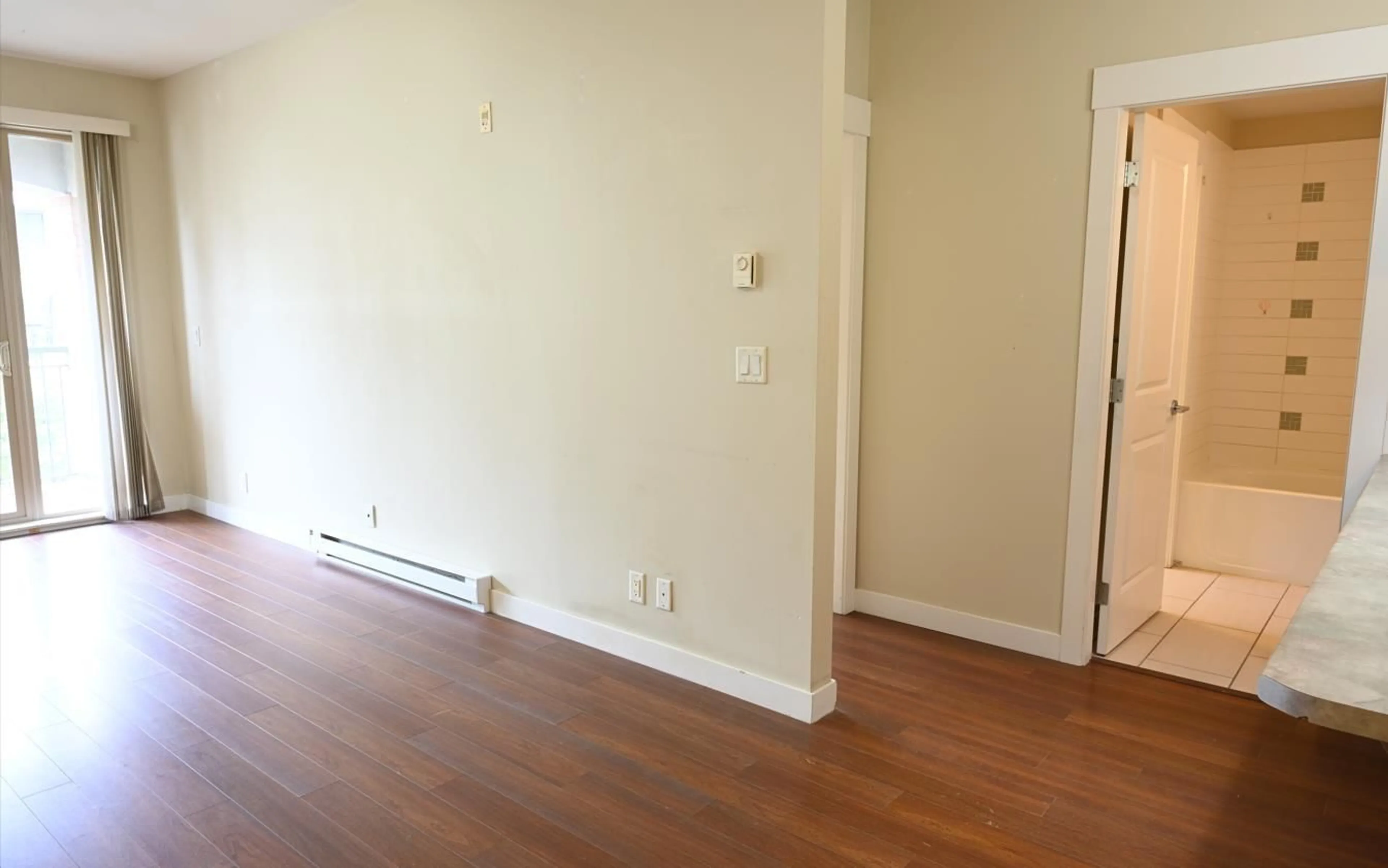 A pic of a room for 202 - 33545 RAINBOW AVENUE, Abbotsford British Columbia V2S0B9