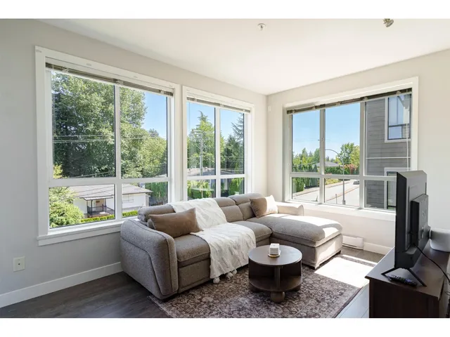 406 - 15388 105 AVENUE, Surrey 5