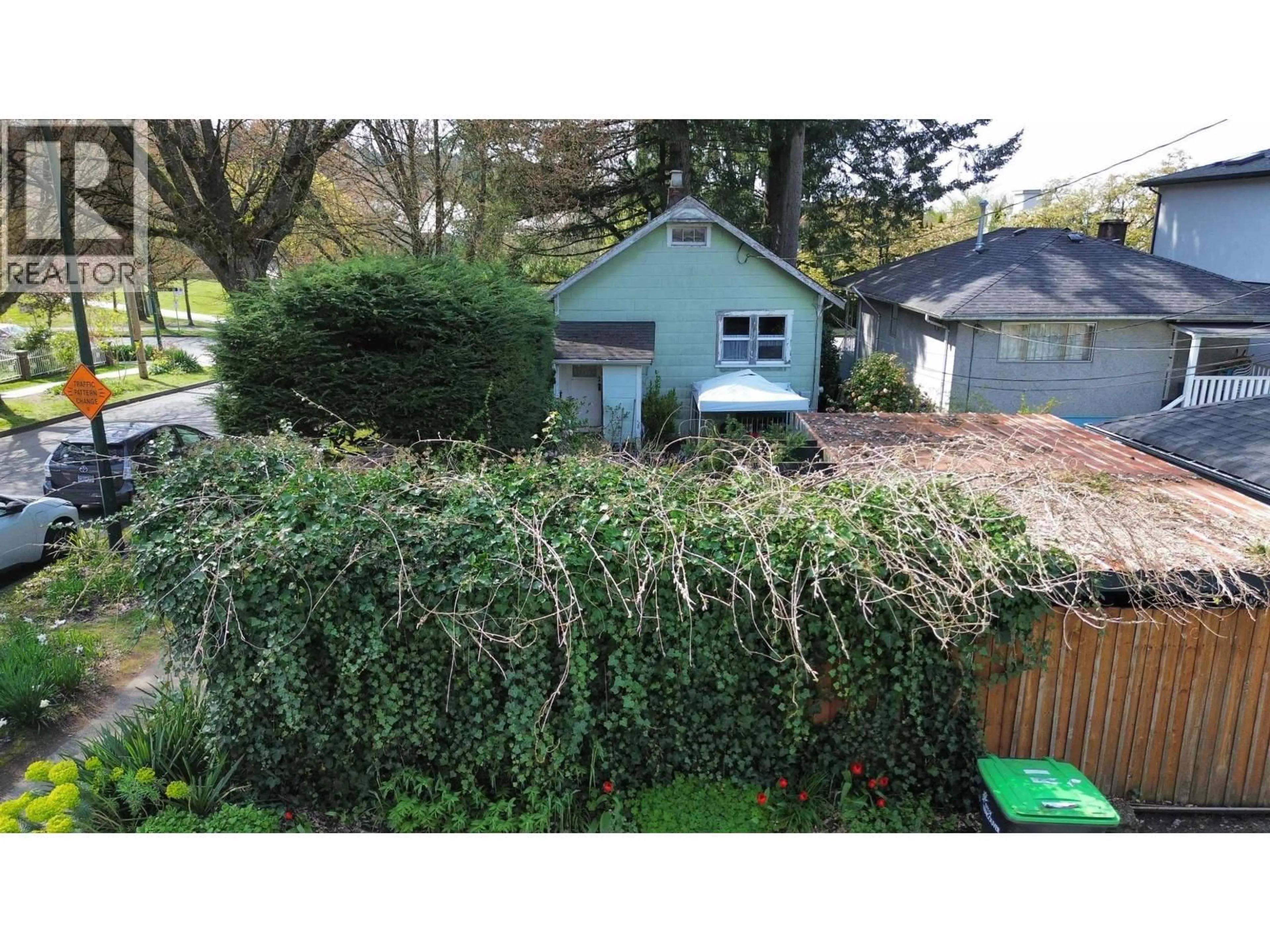 Shed for 4496 ONTARIO STREET, Vancouver British Columbia V5V3H1