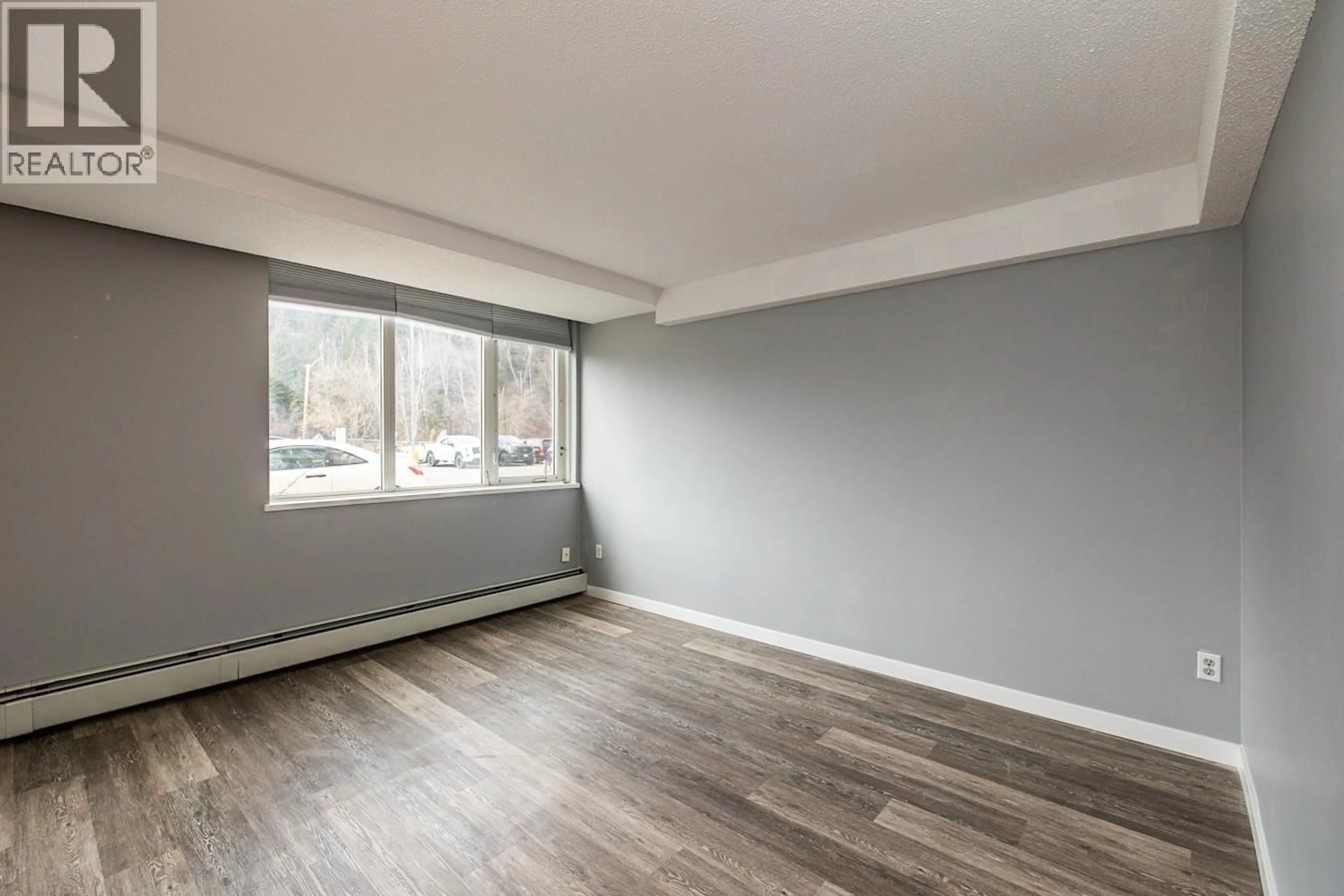 A pic of a room for 106 - 1501 QUEENSWAY, Prince George British Columbia V2L1L5