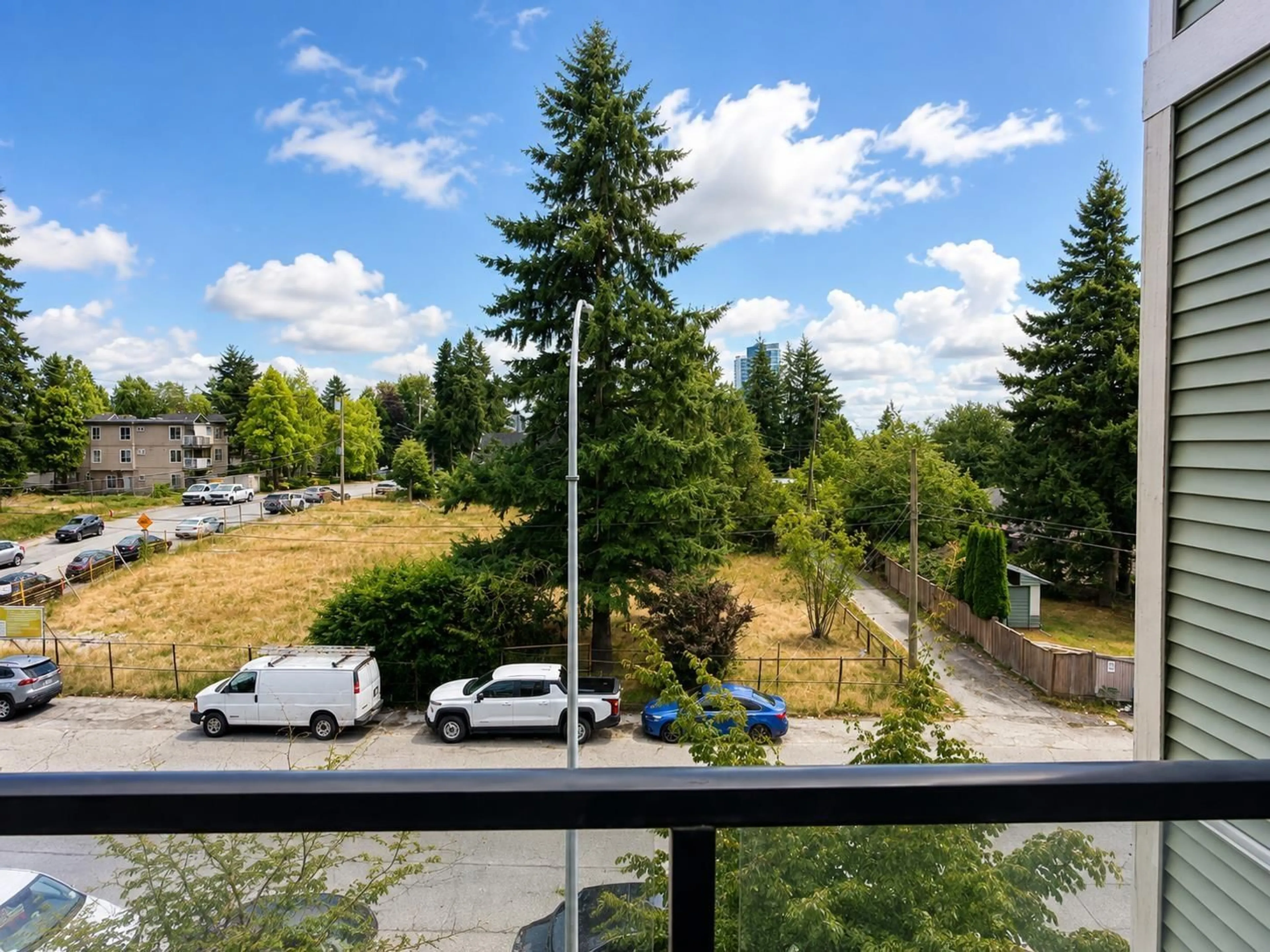 Unknown for 425 - 13789 107A AVENUE, Surrey British Columbia V3T0B8
