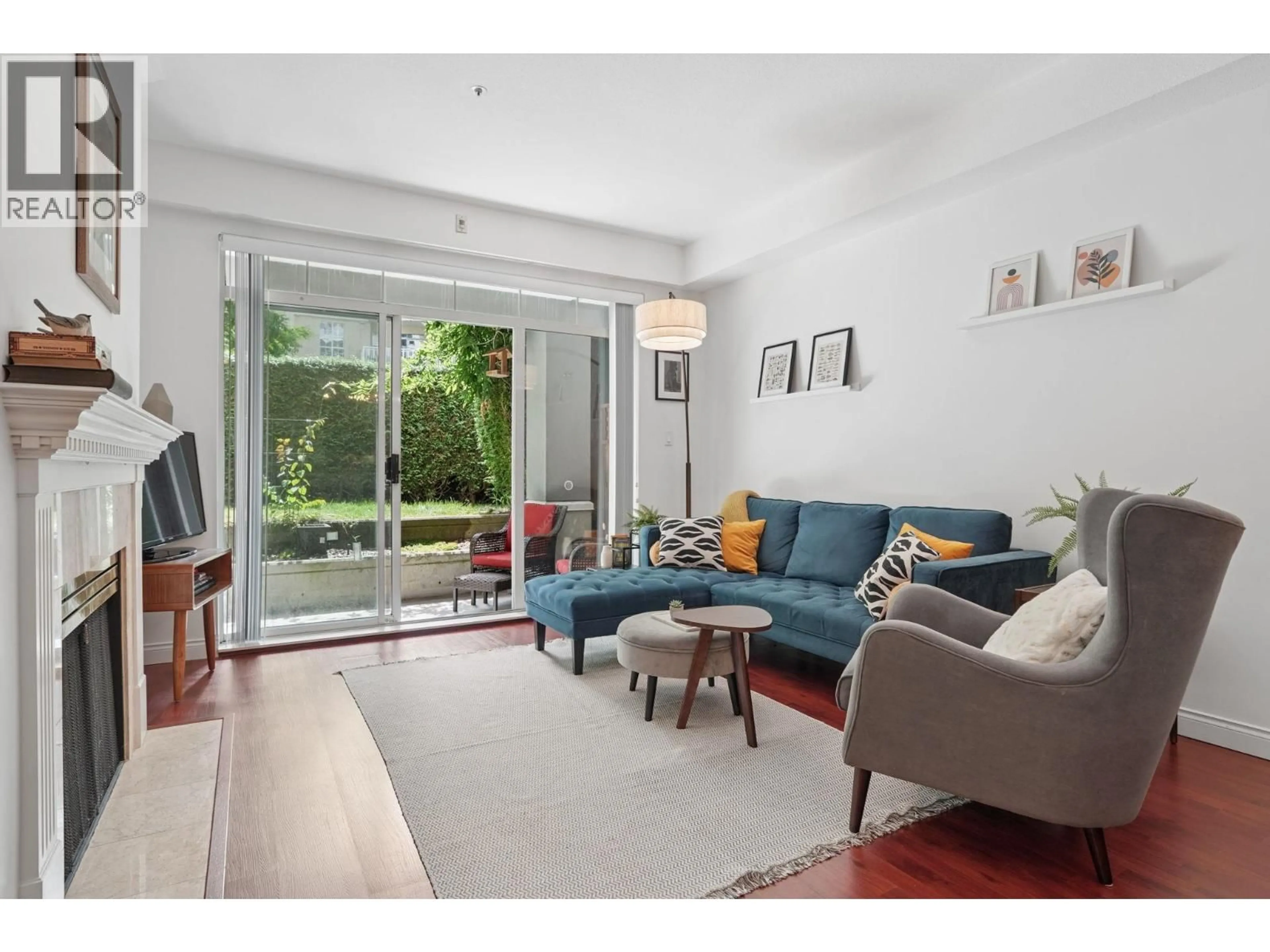 Living room with furniture, unknown for 116 - 5835 HAMPTON PLACE, Vancouver British Columbia V6T2G2