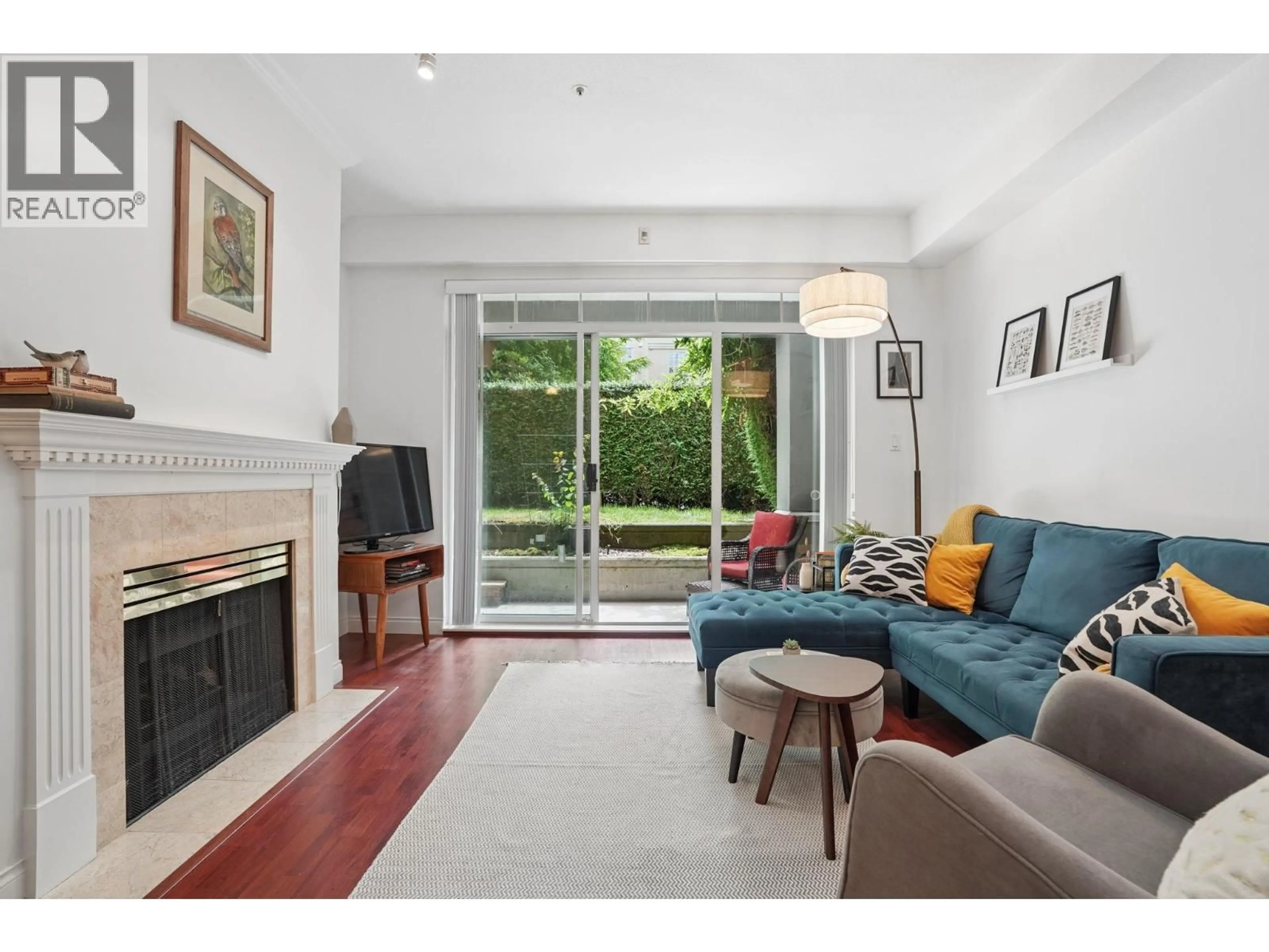 Living room with furniture, unknown for 116 - 5835 HAMPTON PLACE, Vancouver British Columbia V6T2G2