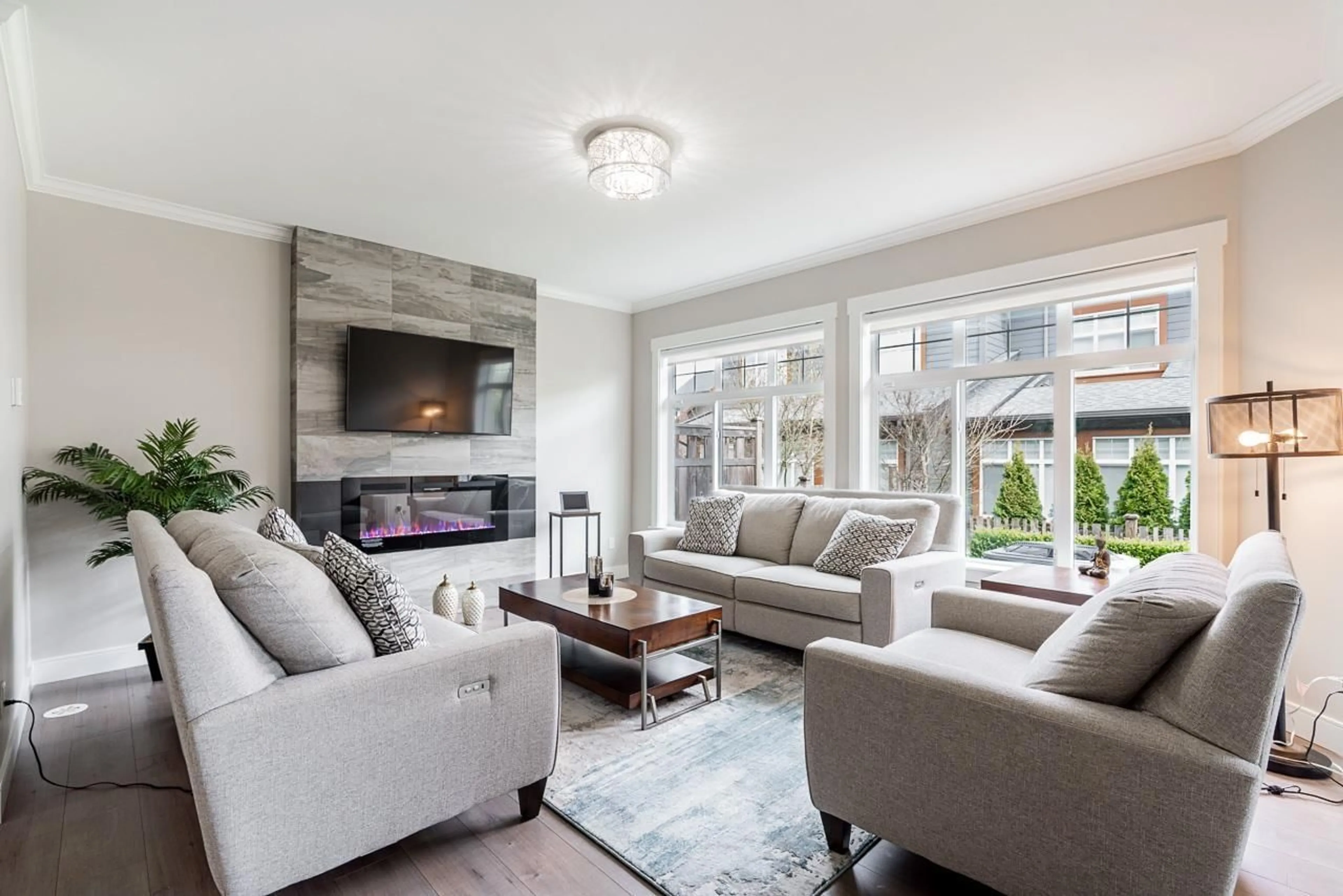Living room with furniture, unknown for 2 - 17033 FRASER HIGHWAY, Surrey British Columbia V4N6V2