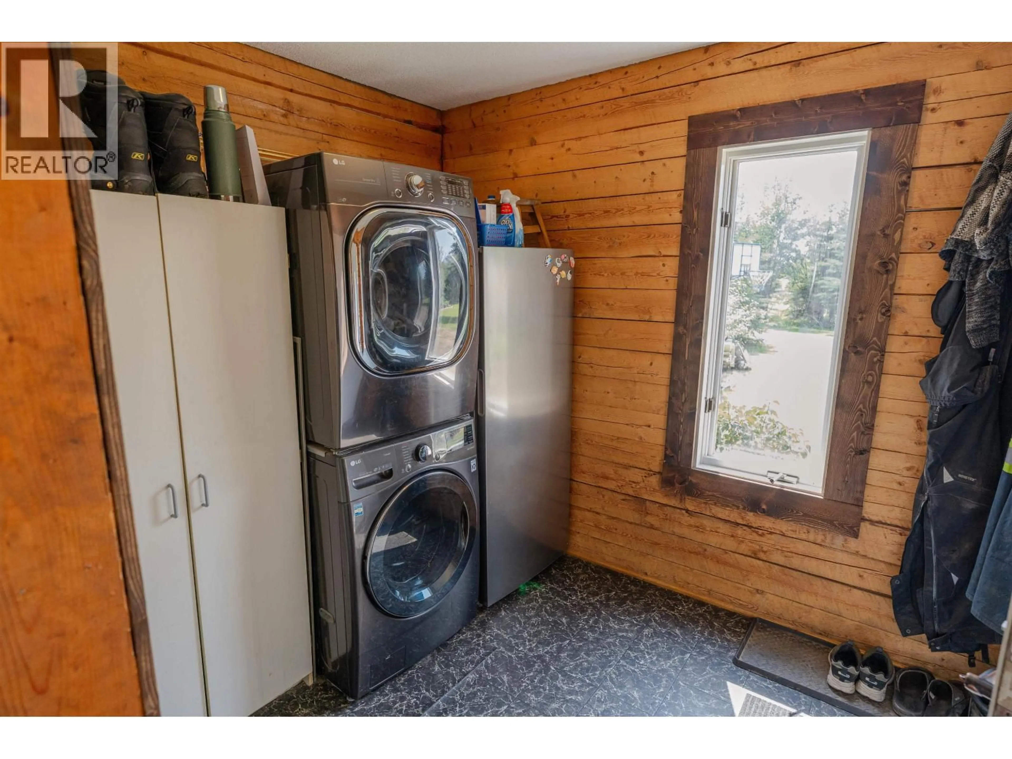 Laundry room for 14246 EVERGREEN SUB, Fort St. John British Columbia V1J4M7