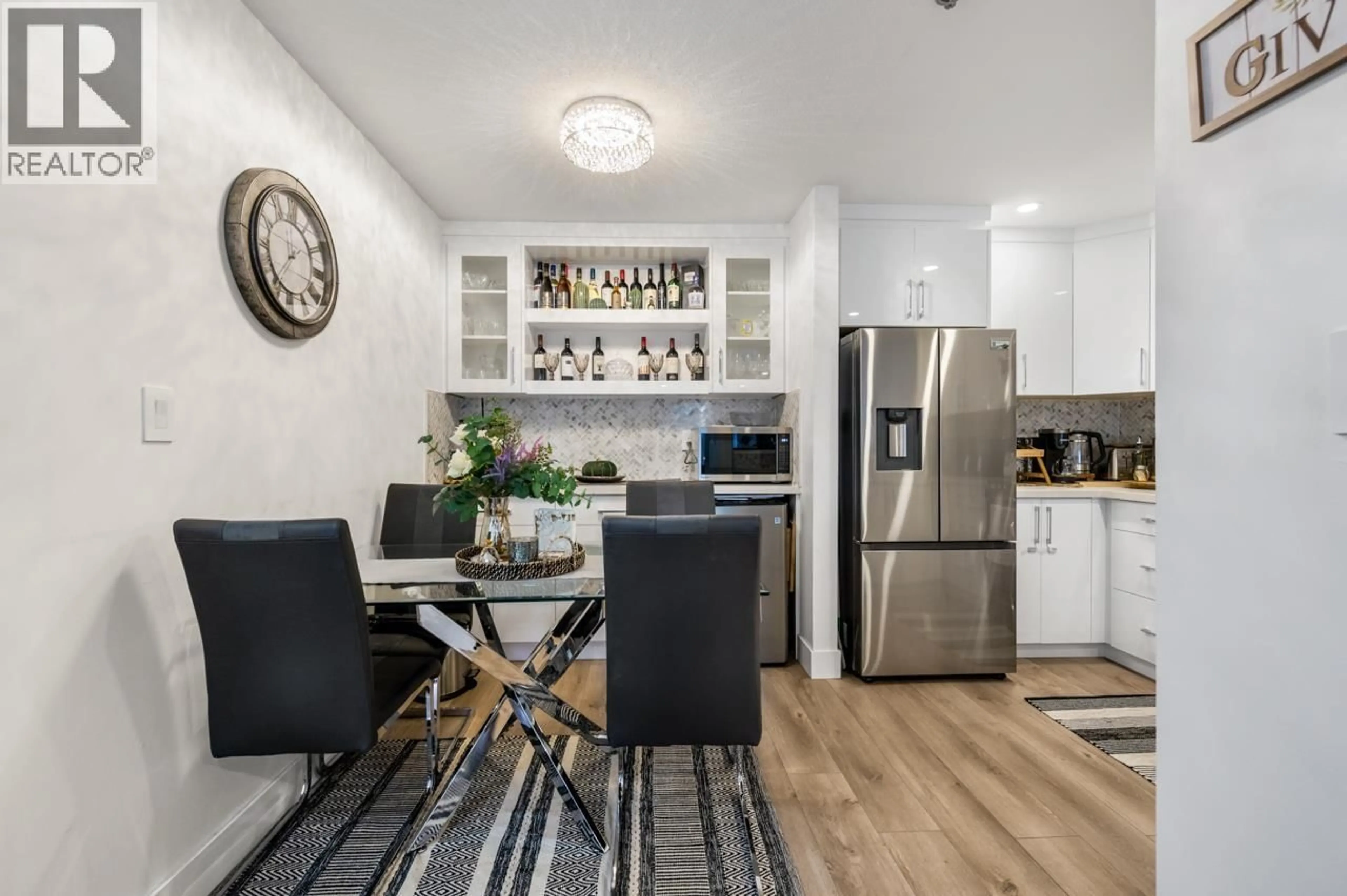 Open concept kitchen, unknown for 119 - 7800 ST. ALBANS ROAD, Richmond British Columbia V6Y3Y5