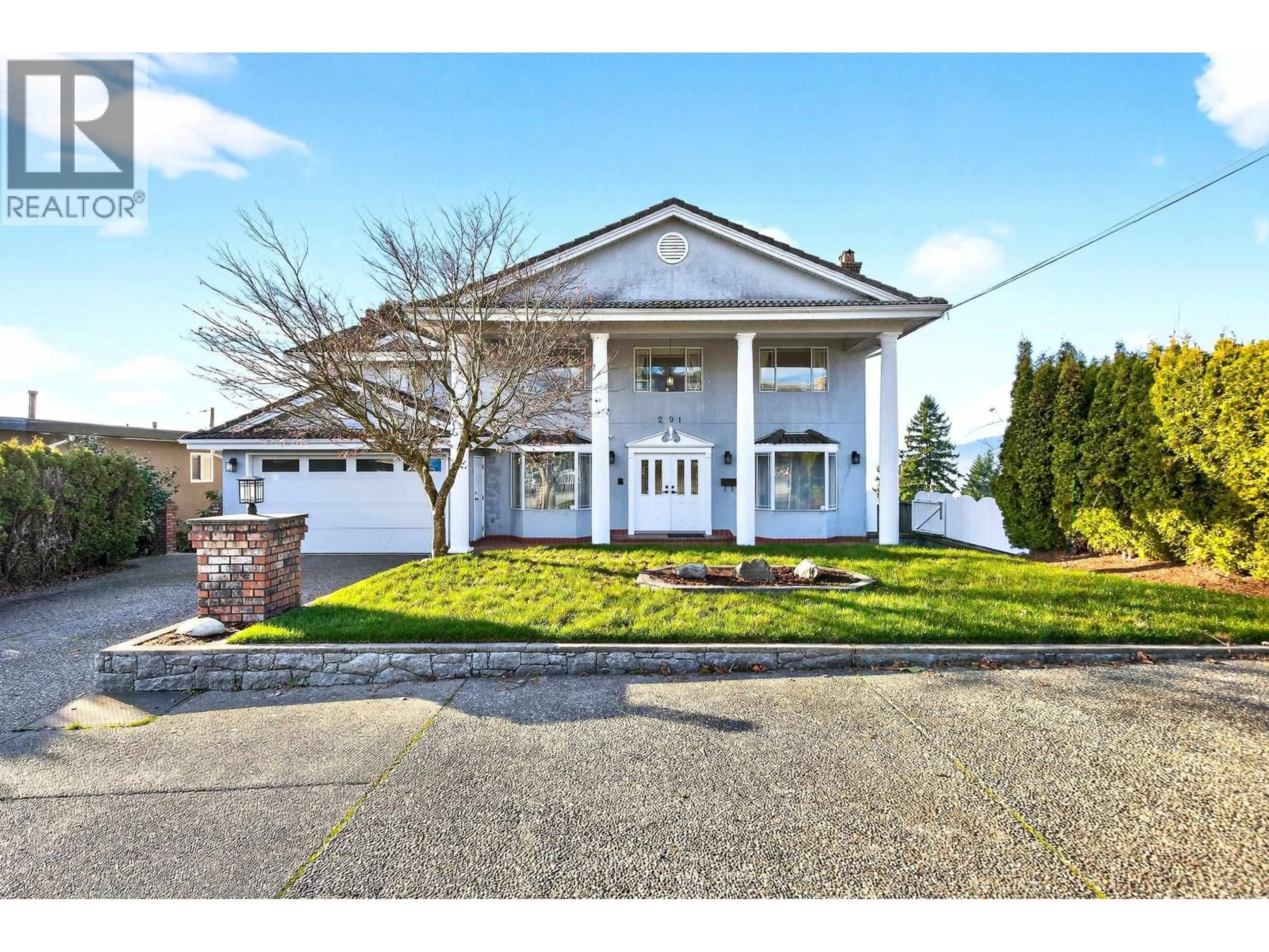 Home with vinyl exterior material, street for 291 SPRINGER AVENUE, Burnaby British Columbia V5B1H5