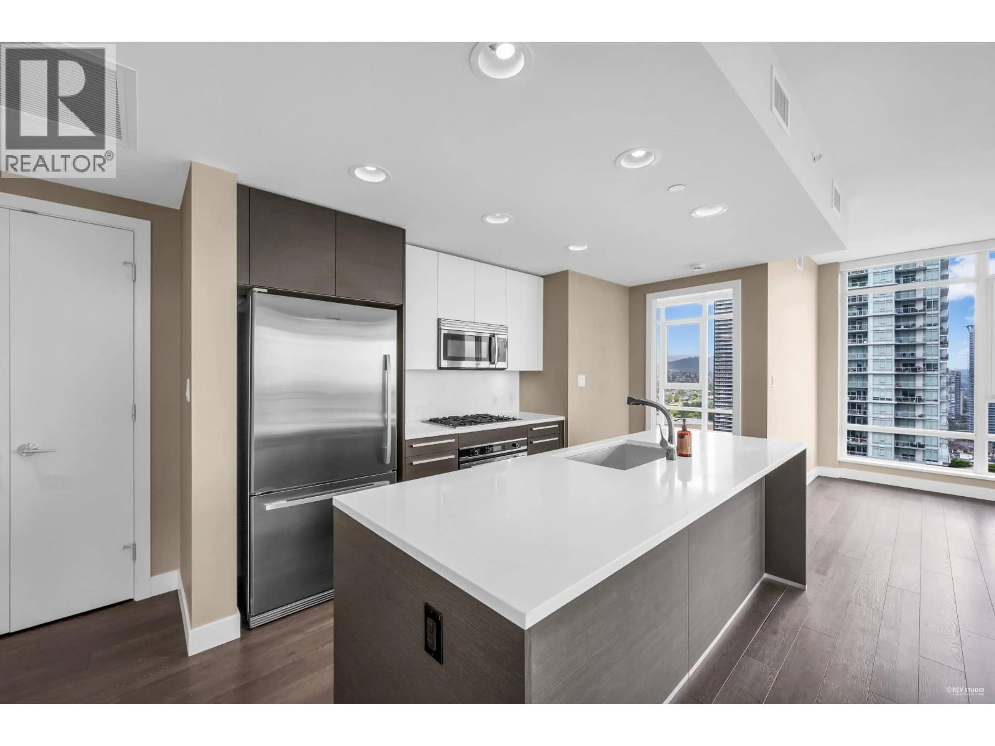 Open concept kitchen, unknown for 2807 - 2008 ROSSER AVENUE, Burnaby British Columbia V5C0H8