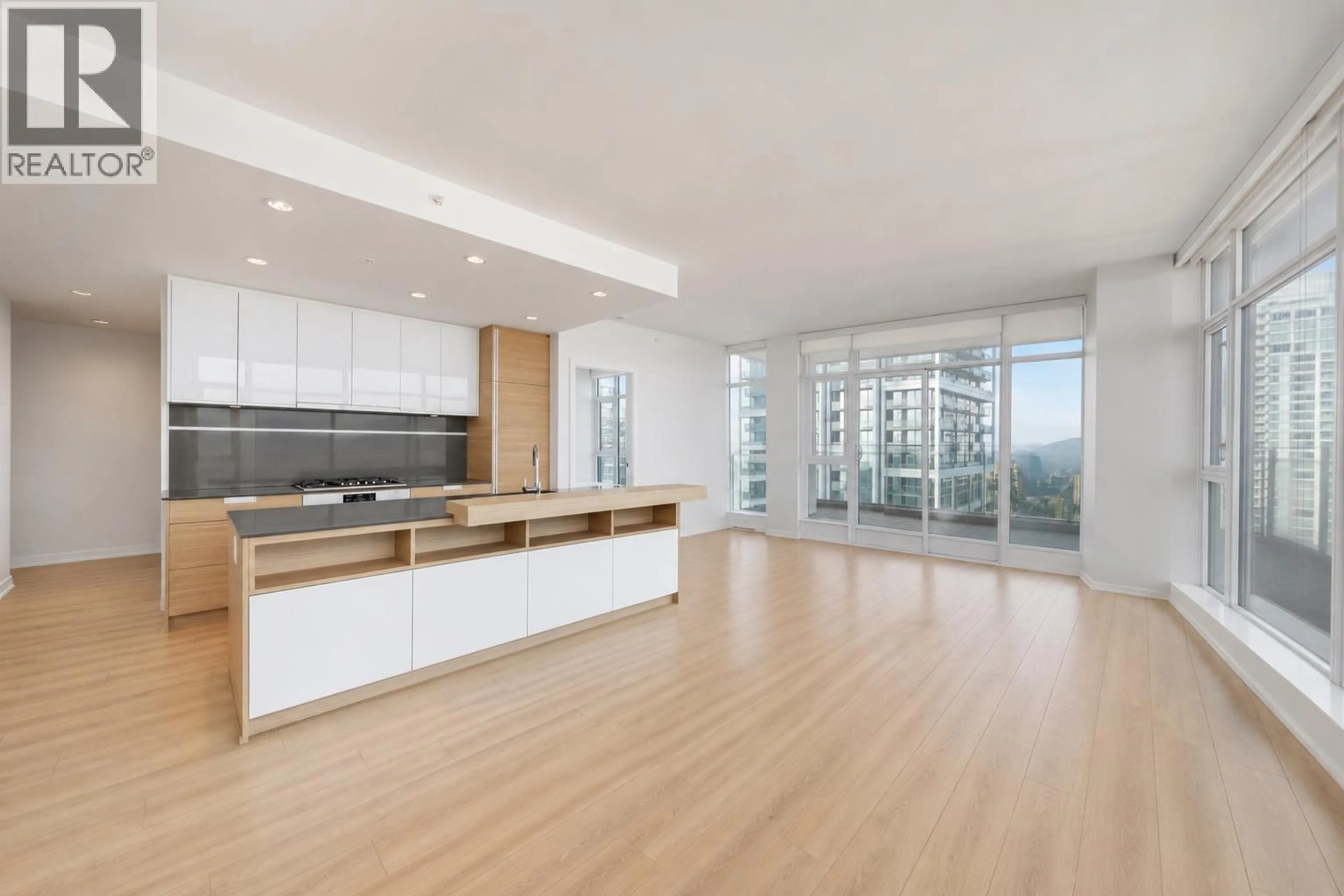 Open concept kitchen, unknown for 3503 - 4688 KINGSWAY, Burnaby British Columbia V5H0E9