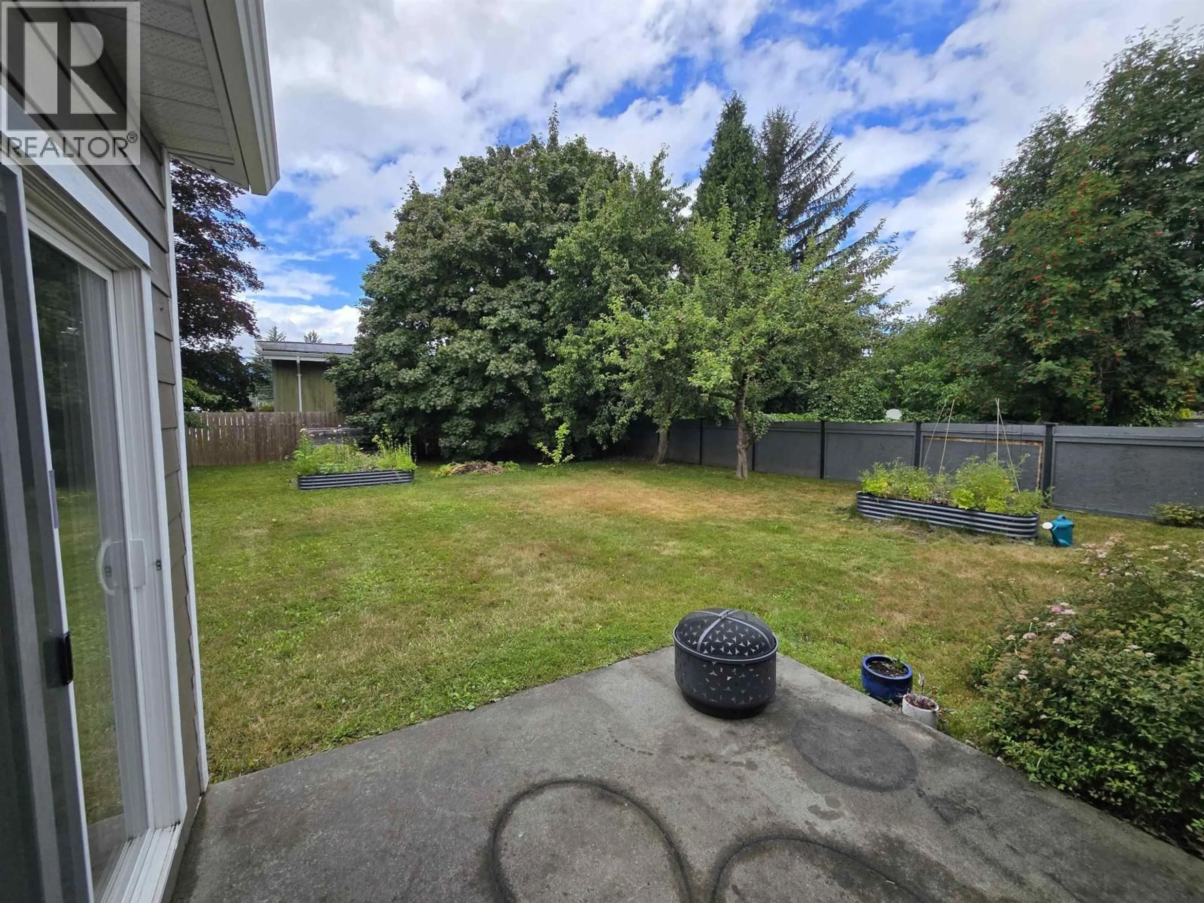 A pic from outside/outdoor area/front of a property/back of a property/a pic from drone, unknown for 3601 EBY STREET, Terrace British Columbia V8G2Z2