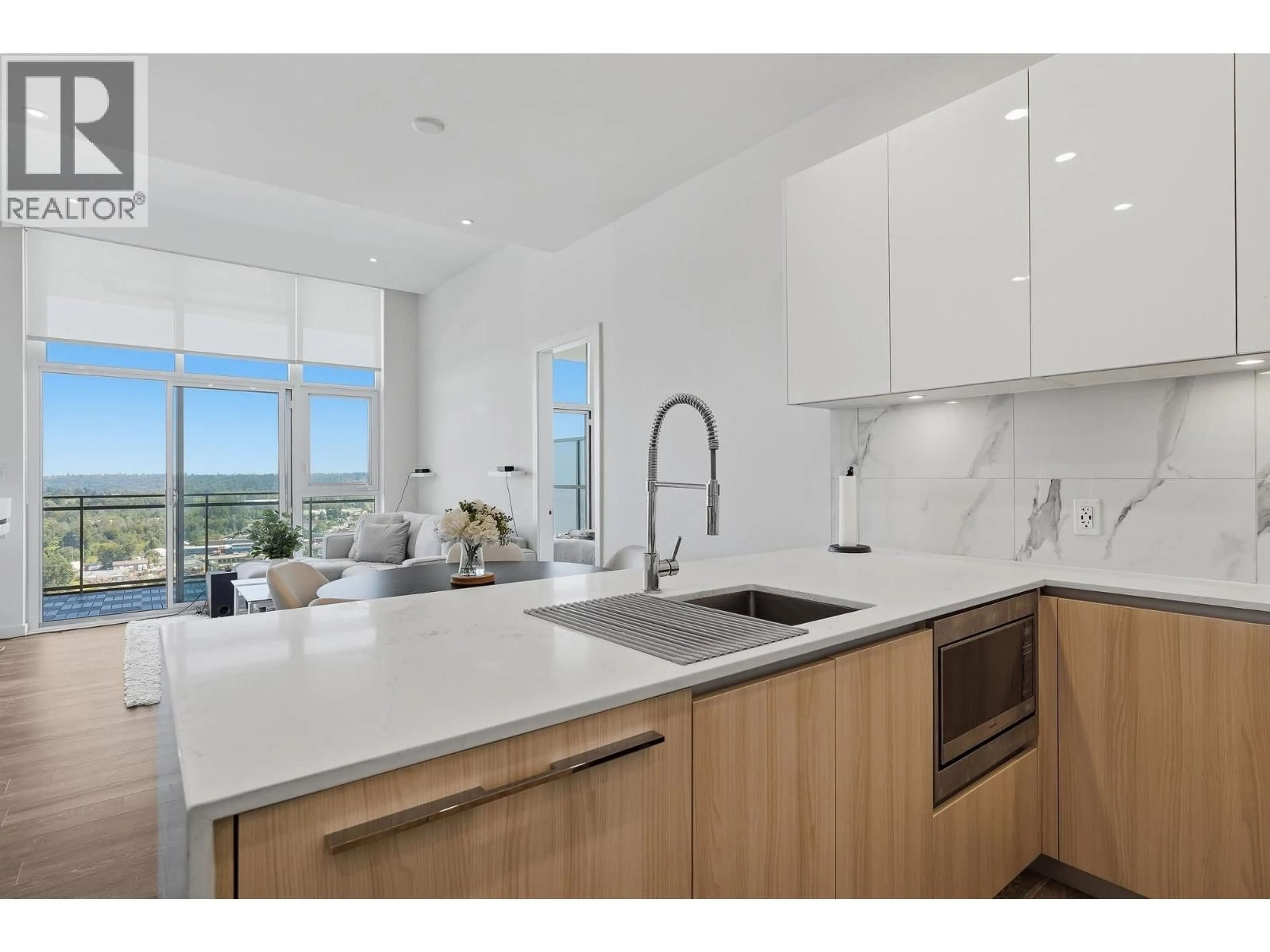 Standard kitchen, unknown for 2503 - 5311 GORING STREET, Burnaby British Columbia V5B0B5