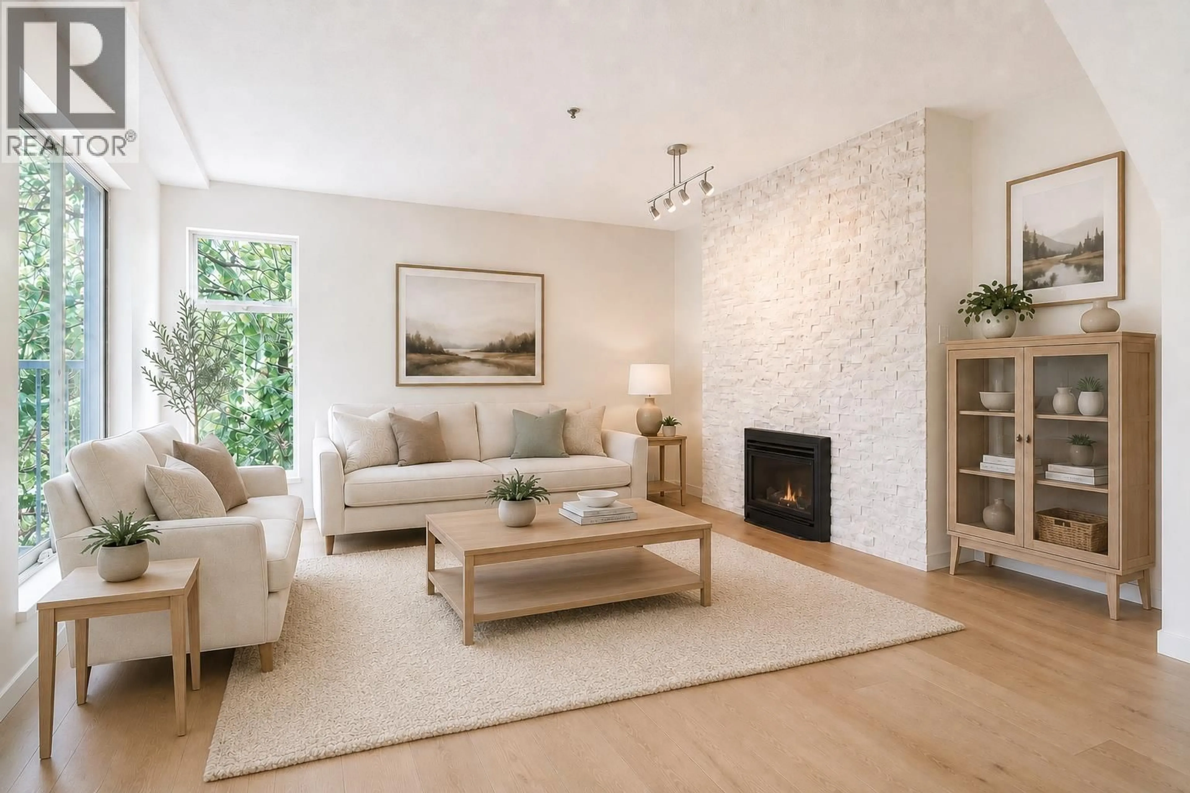 Living room with furniture, unknown for 43 - 7345 SANDBORNE AVENUE, Burnaby British Columbia V3N4W6