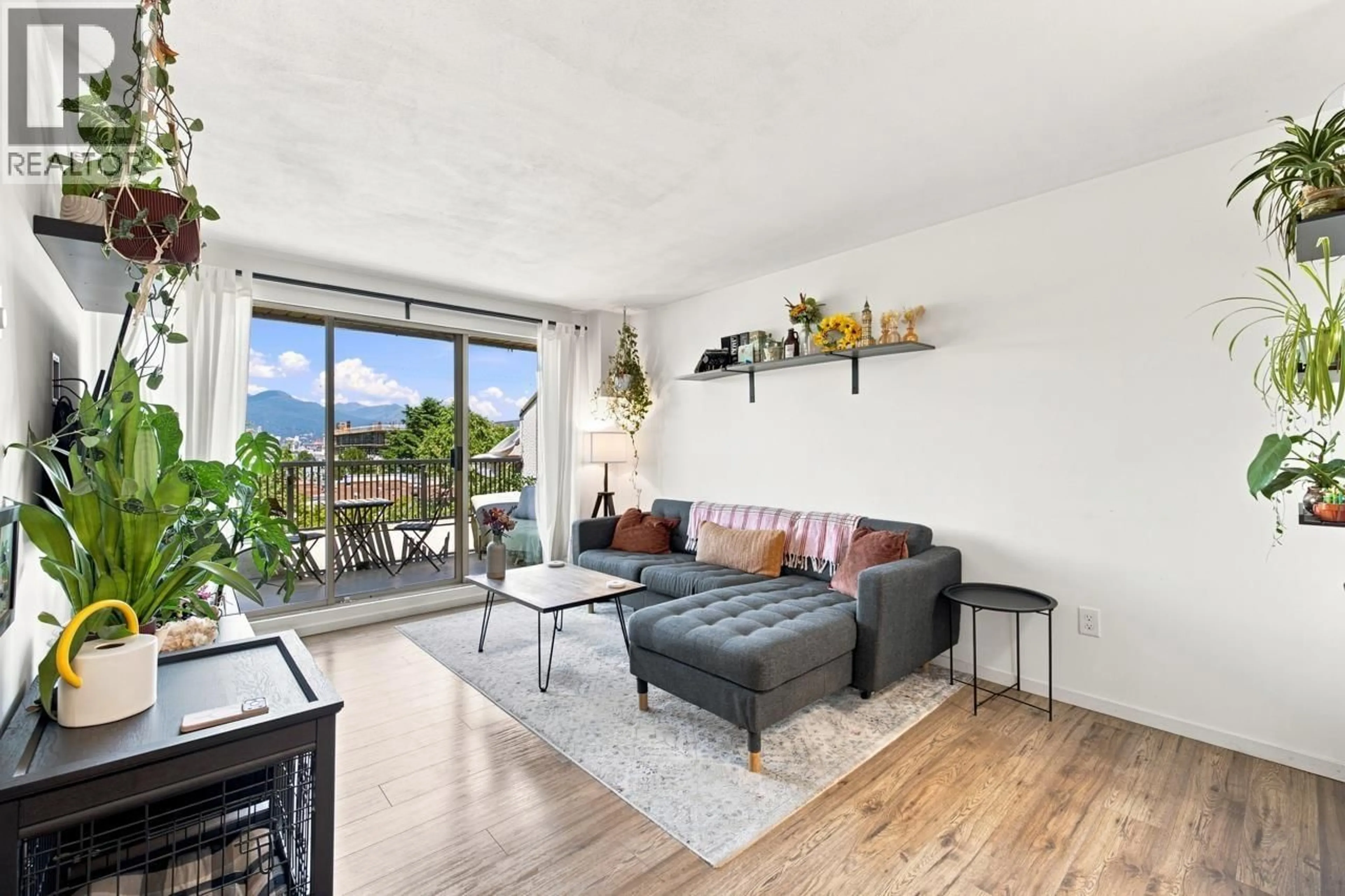 Living room with furniture, unknown for 401 - 1099 BROADWAY, Vancouver British Columbia V5T1Y5