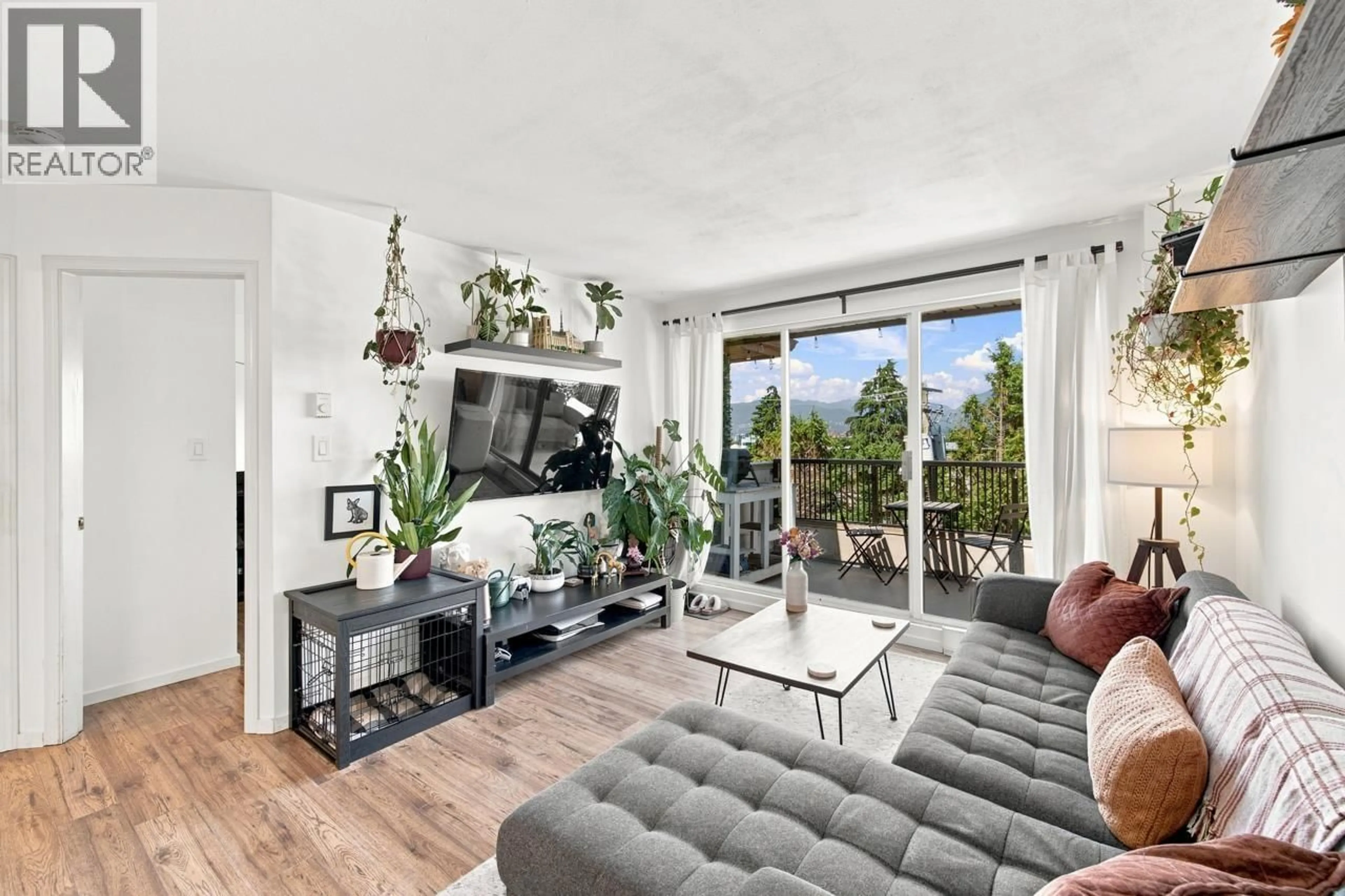 Living room with furniture, unknown for 401 - 1099 BROADWAY, Vancouver British Columbia V5T1Y5