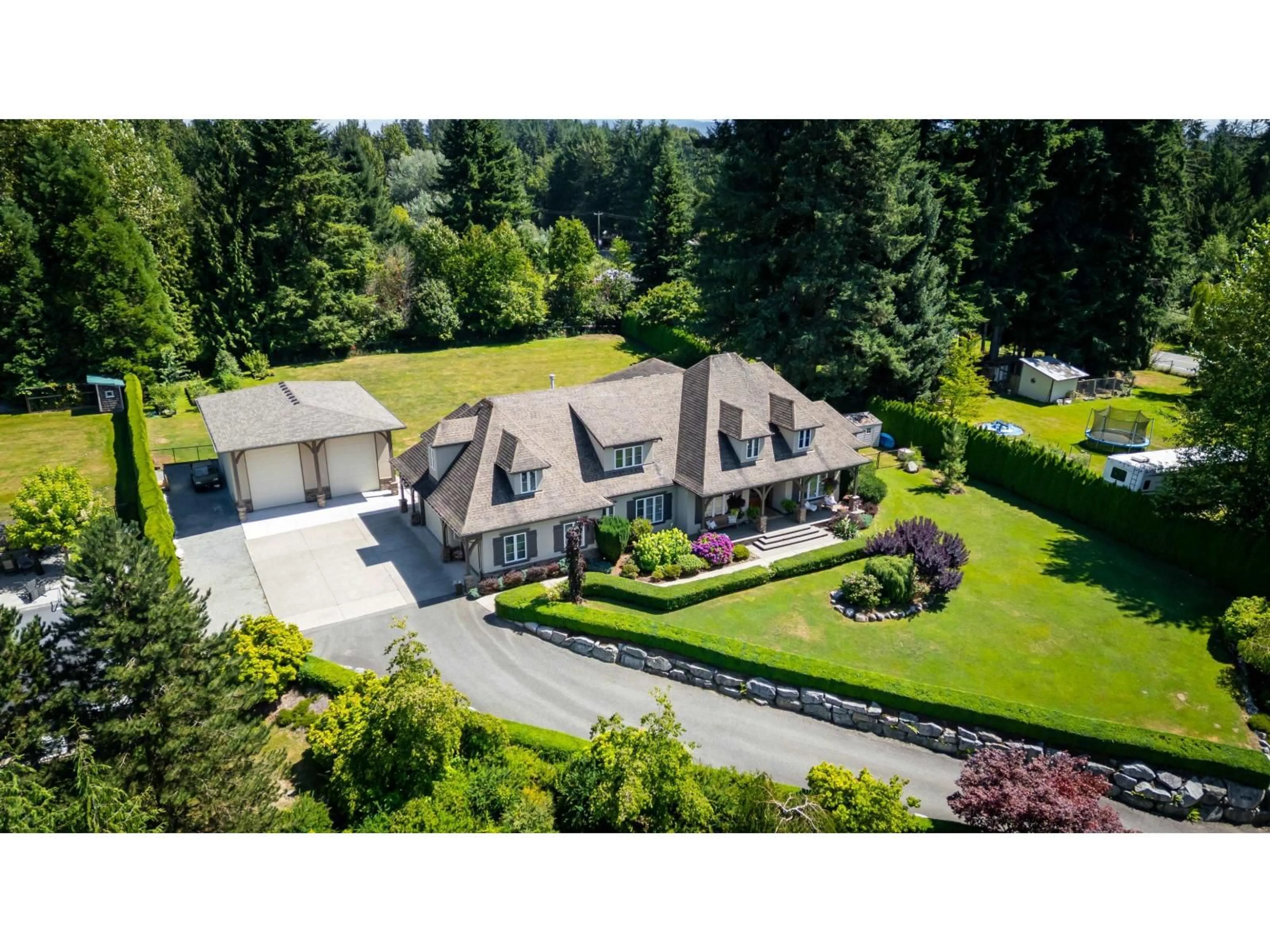 A pic from outside/outdoor area/front of a property/back of a property/a pic from drone, street for 9228 BODNER TERRACE, Mission British Columbia V2V7C1
