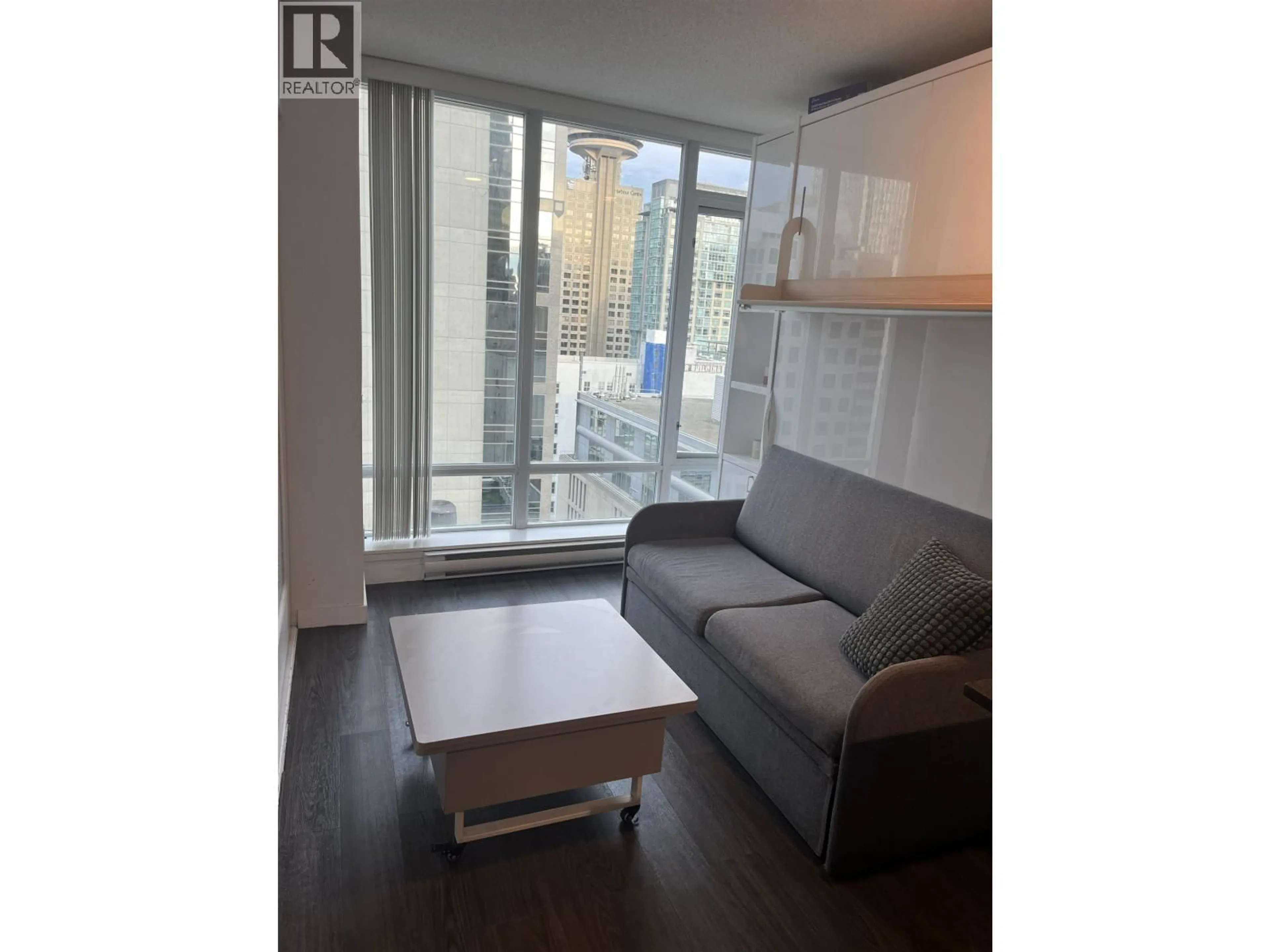 Living room with furniture, wood/laminate floor for 1508 - 610 GRANVILLE STREET, Vancouver British Columbia V6C3T3
