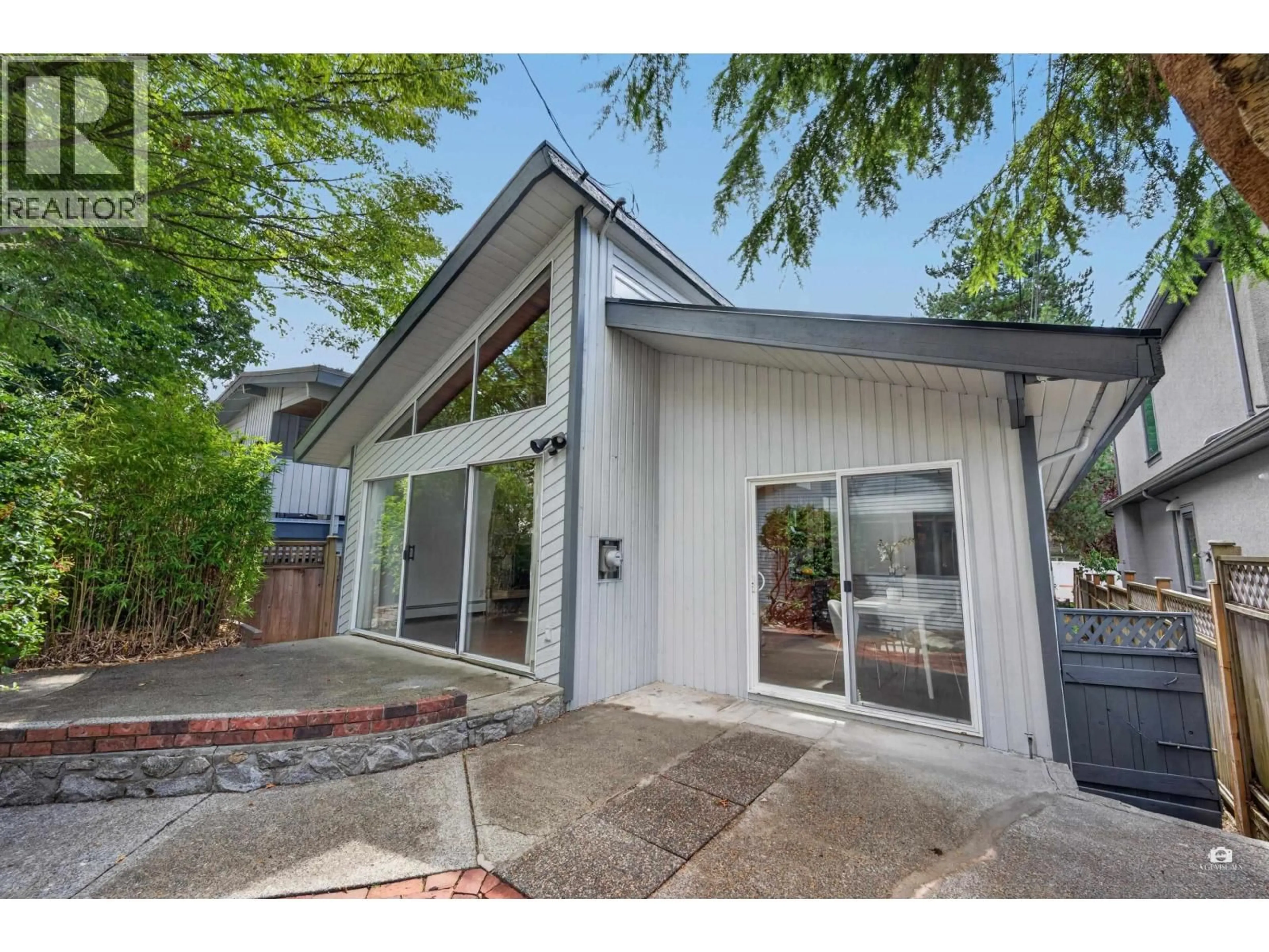 Unknown for 3771 30TH AVENUE, Vancouver British Columbia V6S1W7