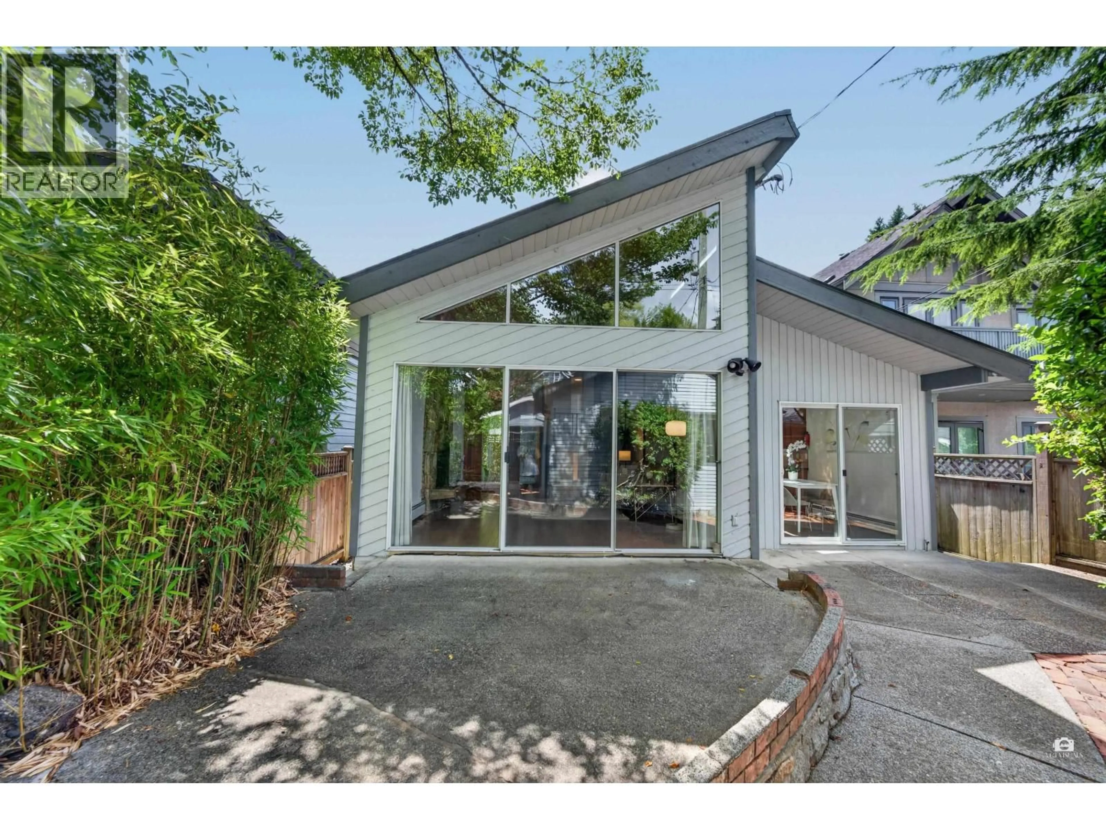 Unknown for 3771 30TH AVENUE, Vancouver British Columbia V6S1W7