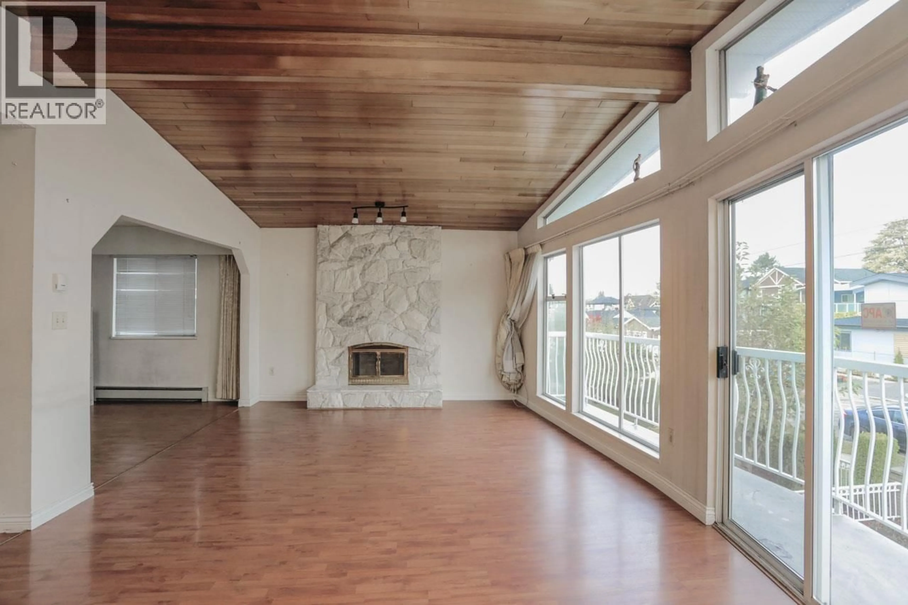 Unknown for 448 59TH AVENUE, Vancouver British Columbia V5X1Y1