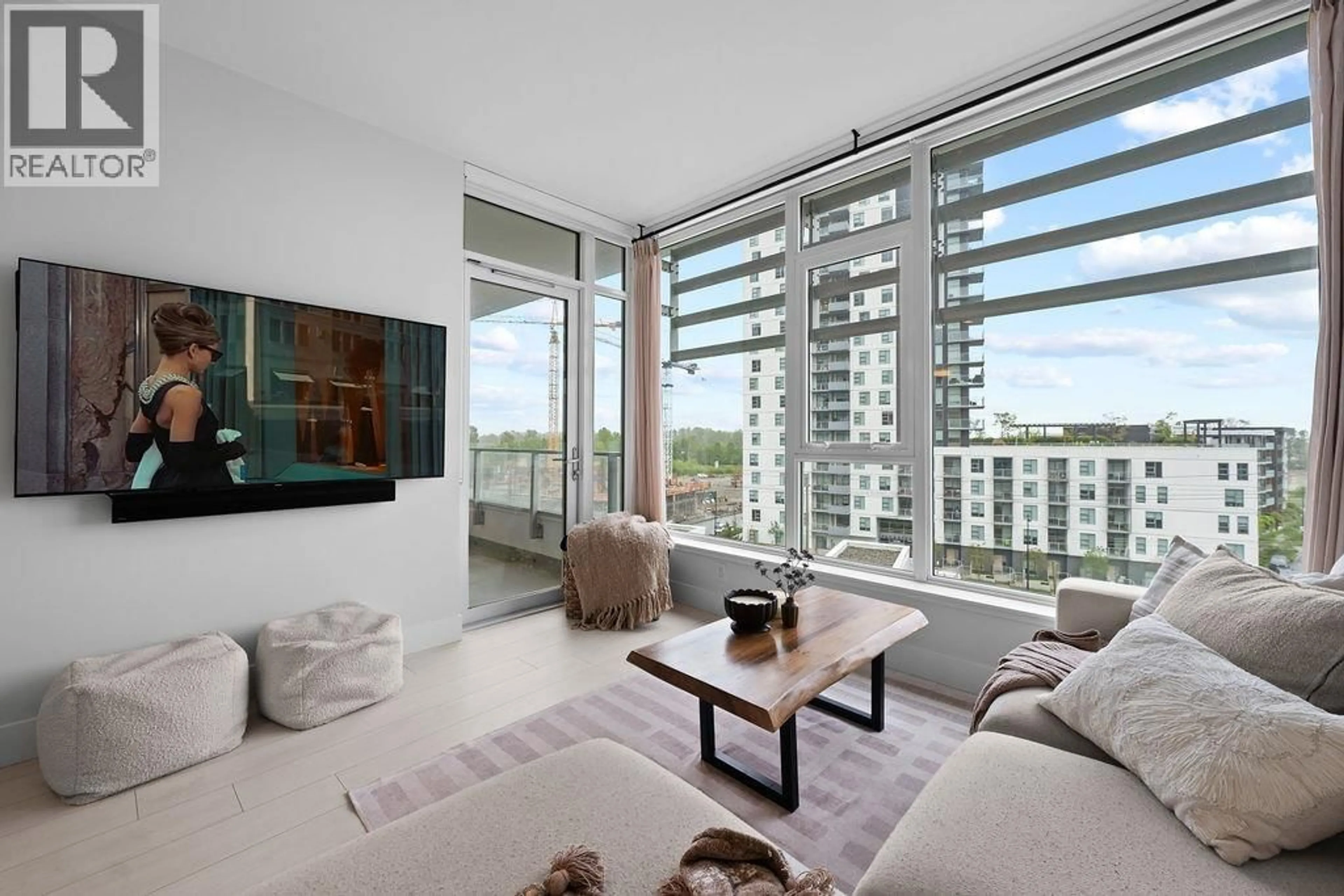 Living room with furniture, unknown for 607 - 3438 SAWMILL CRESCENT, Vancouver British Columbia V5S0E3