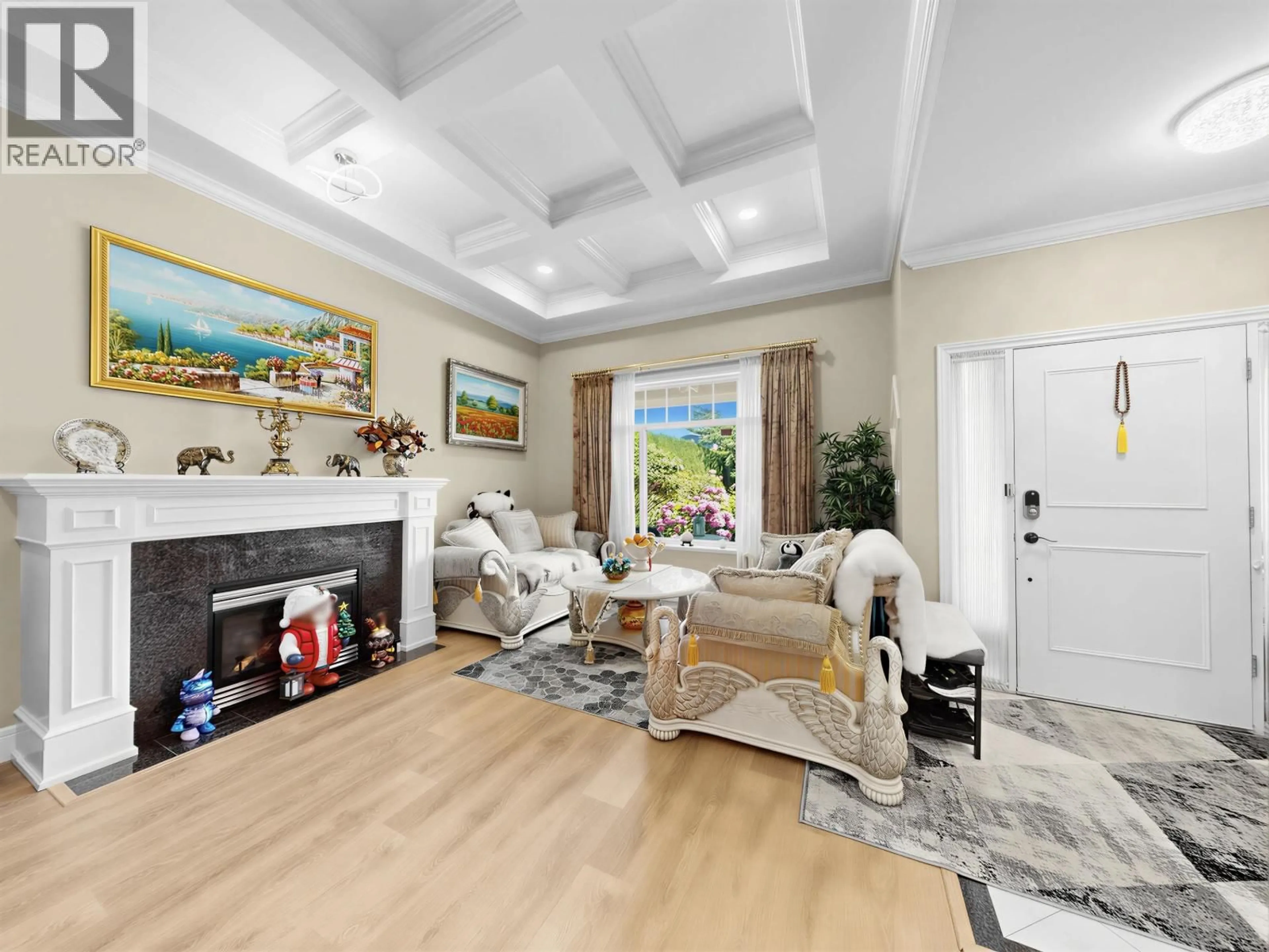 Living room with furniture, unknown for 77371 LINDSAY ROAD, Richmond British Columbia V7C3M7