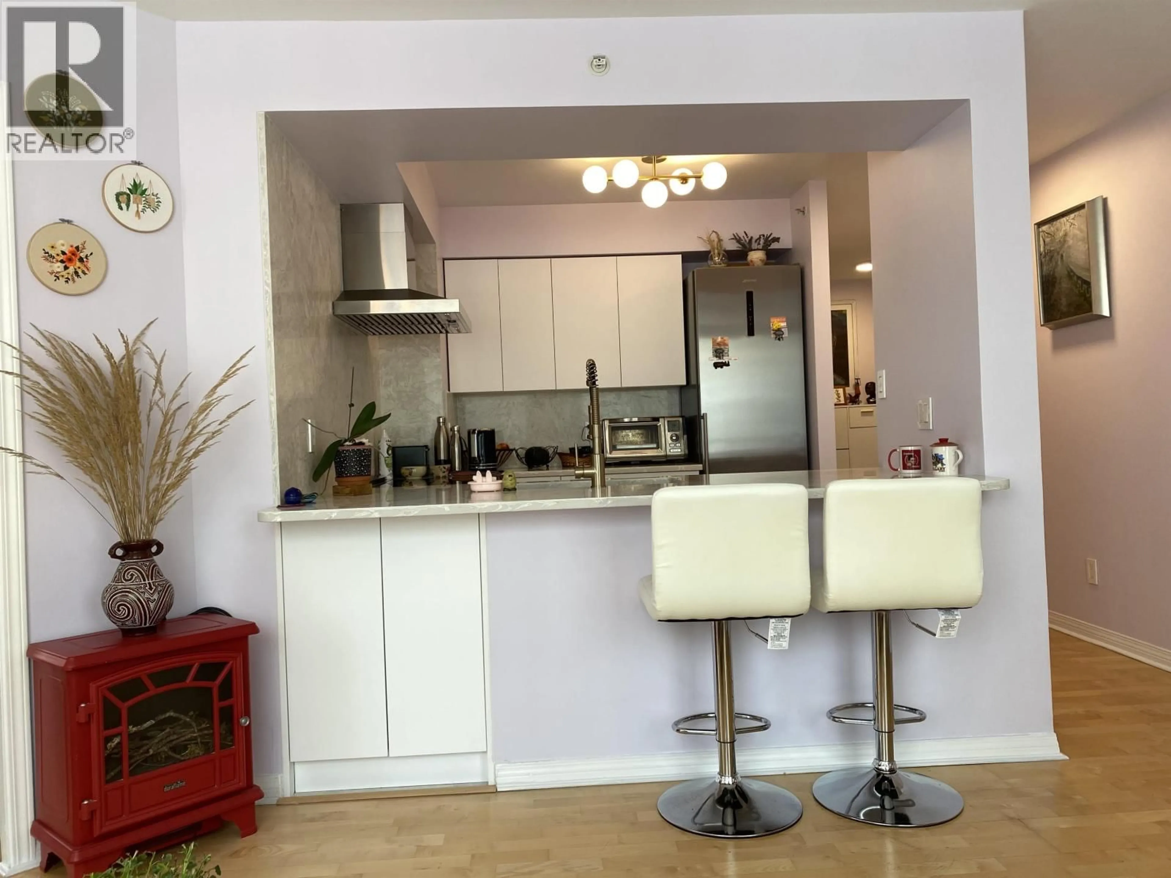 Open concept kitchen, unknown for 609 - 822 HOMER STREET, Vancouver British Columbia V6B6M3
