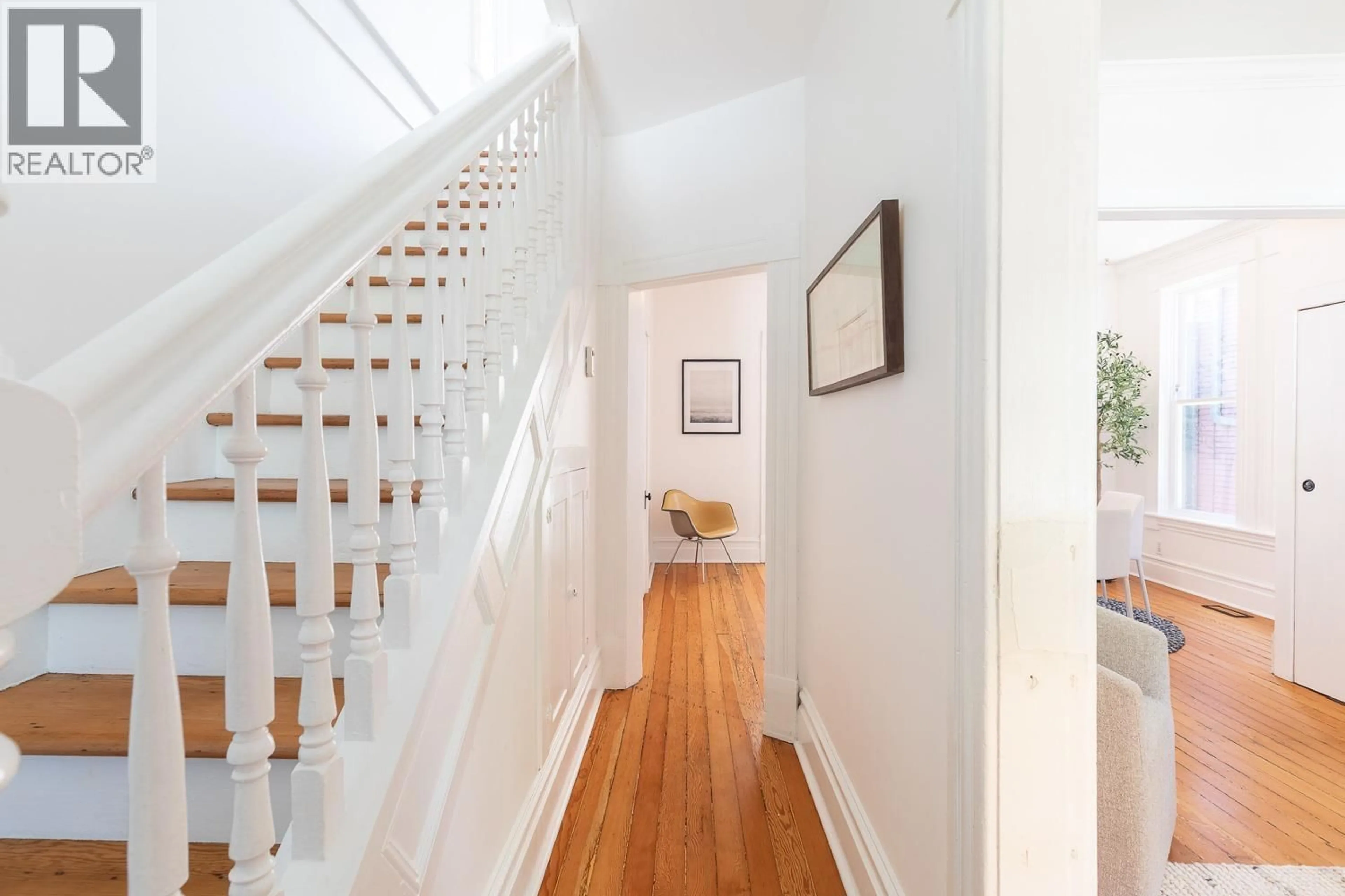 Unknown for 618 UNION STREET, Vancouver British Columbia V6A2B9